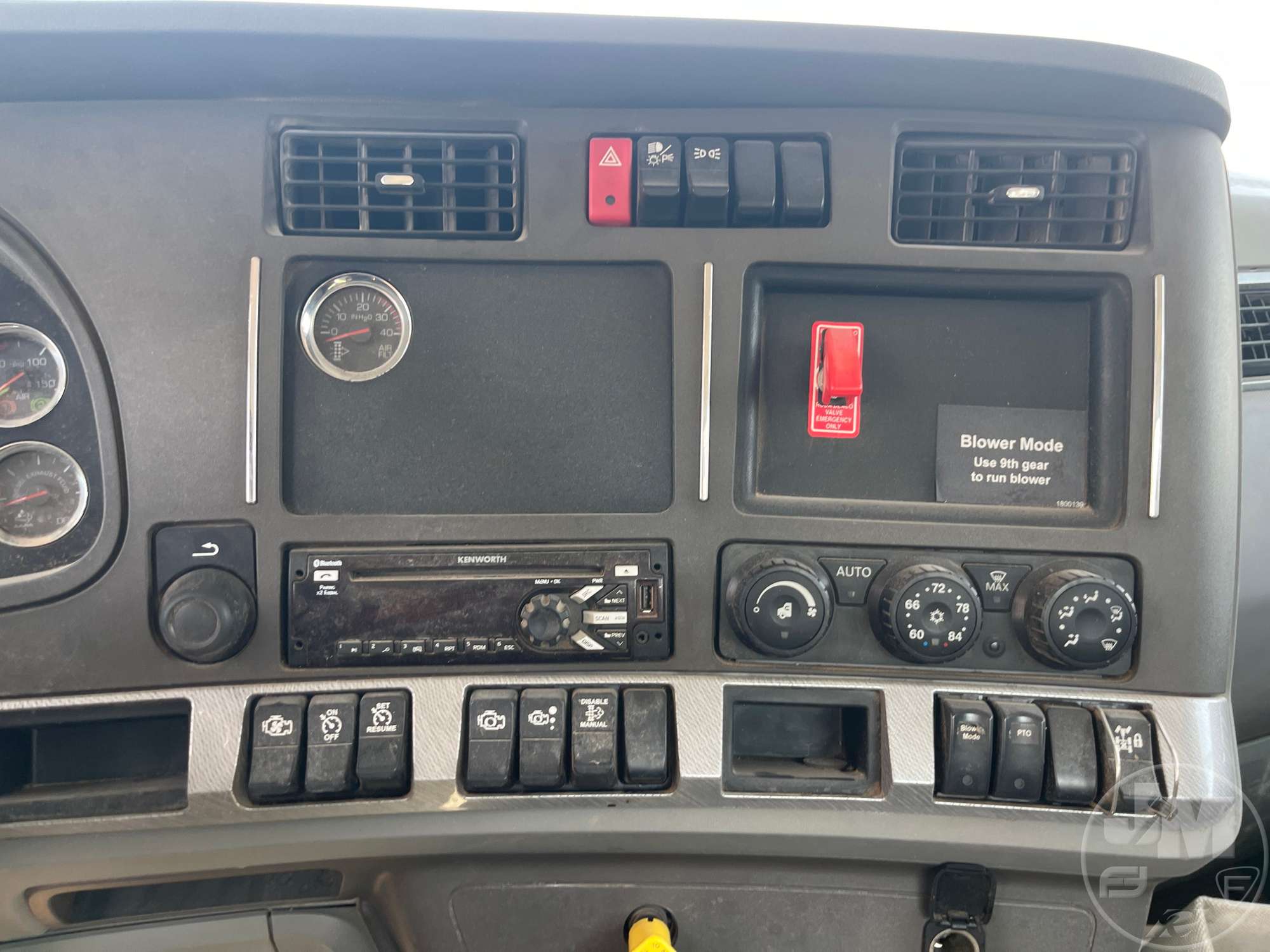 2018 Kenworth T880