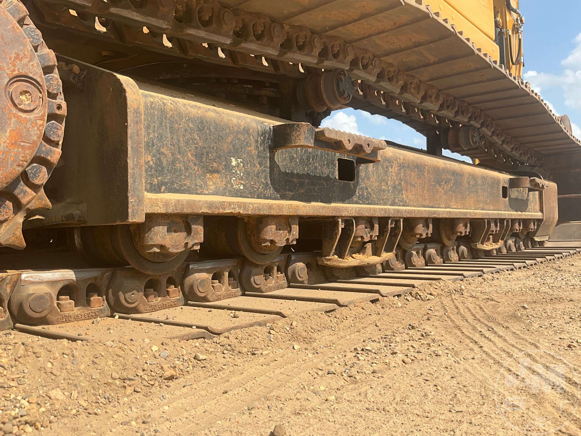 2019 Caterpillar 326F L