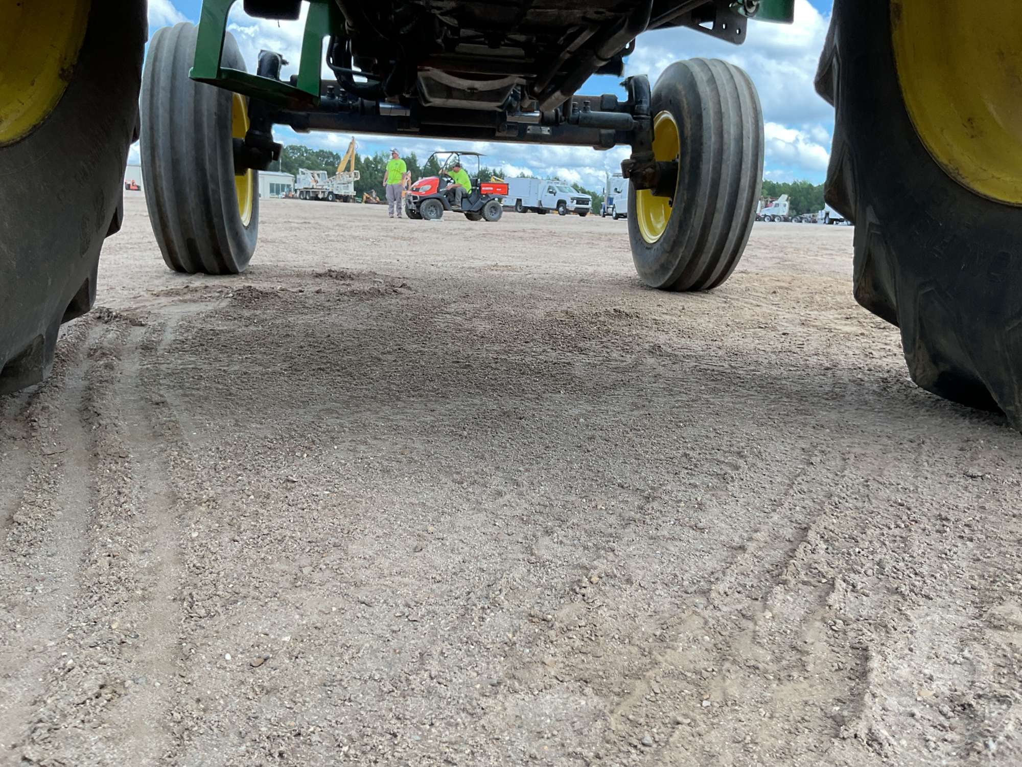0 John Deere 5105
