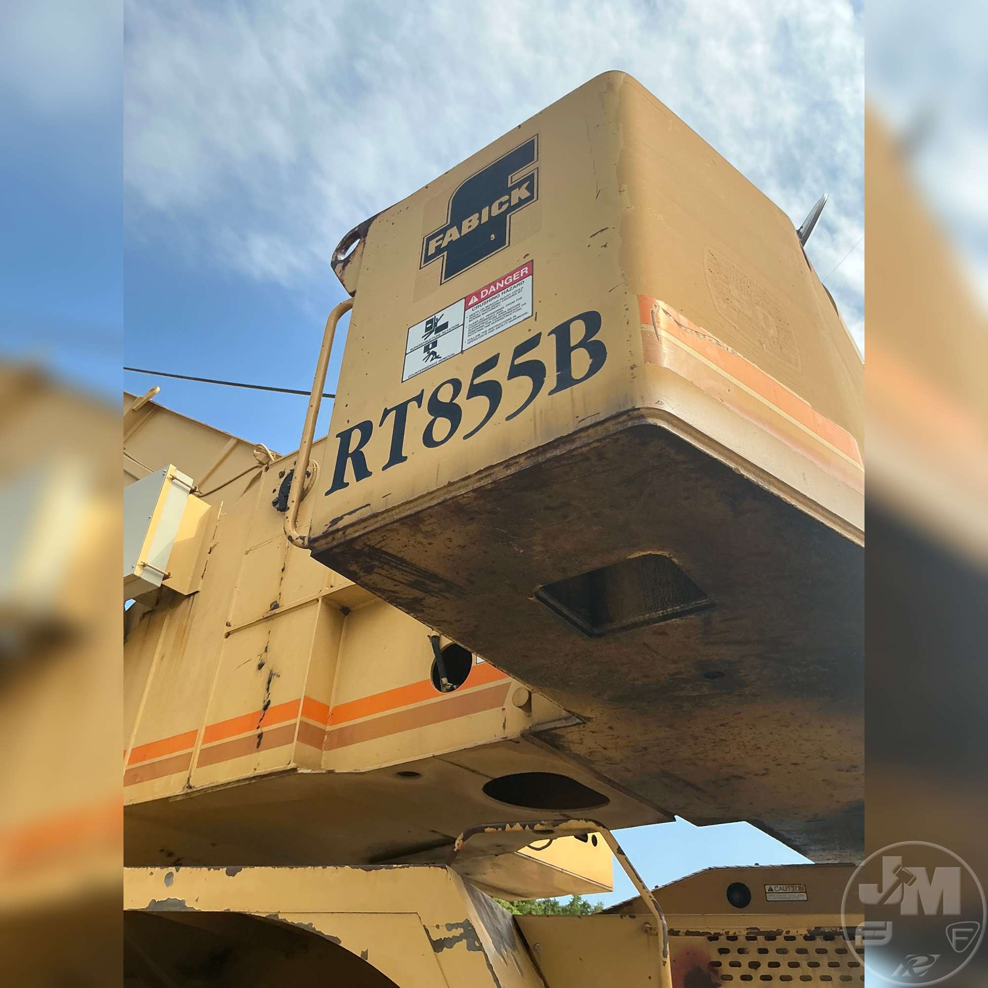 2000 Grove RT855B