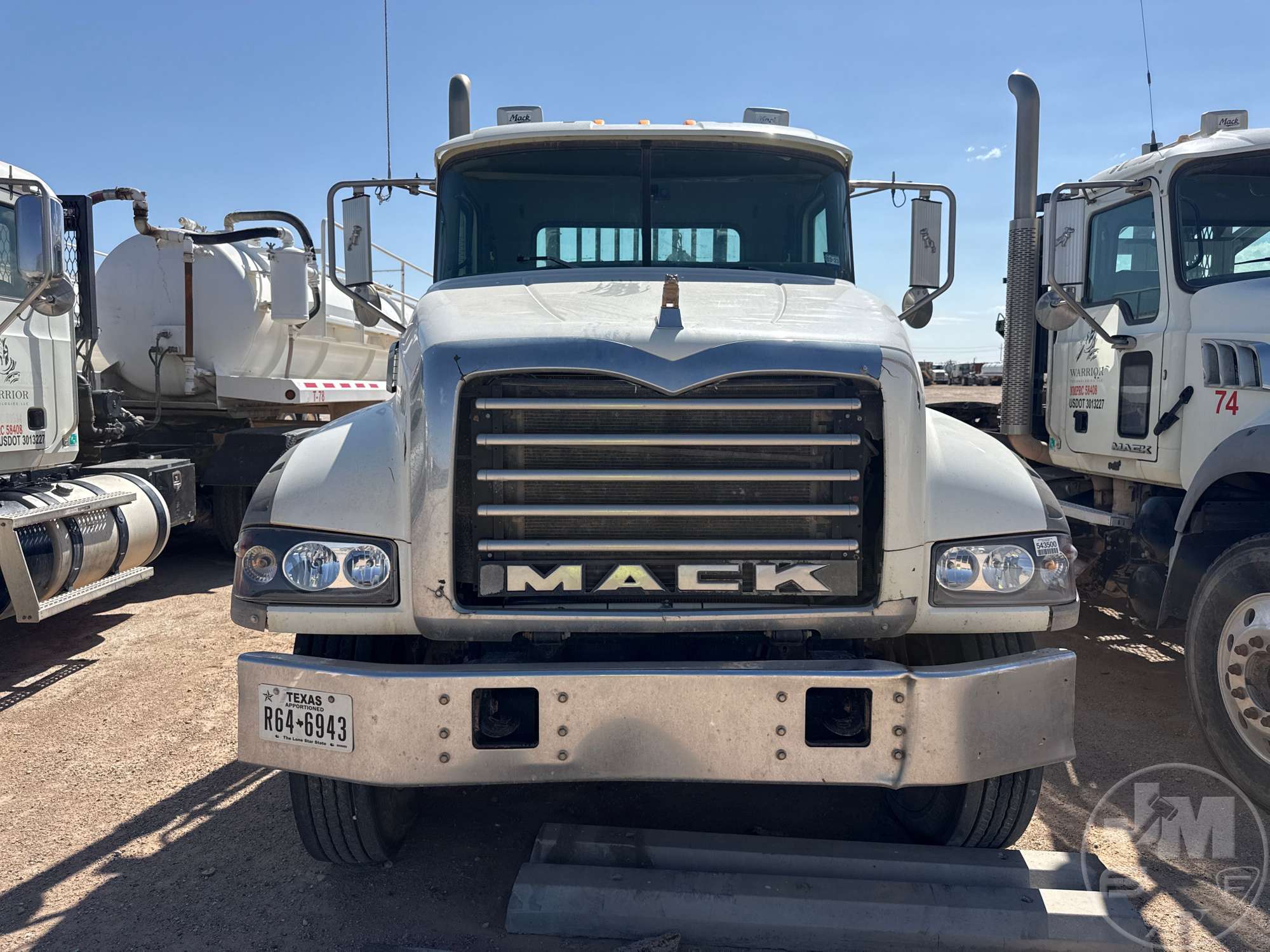 2015 Mack GU713