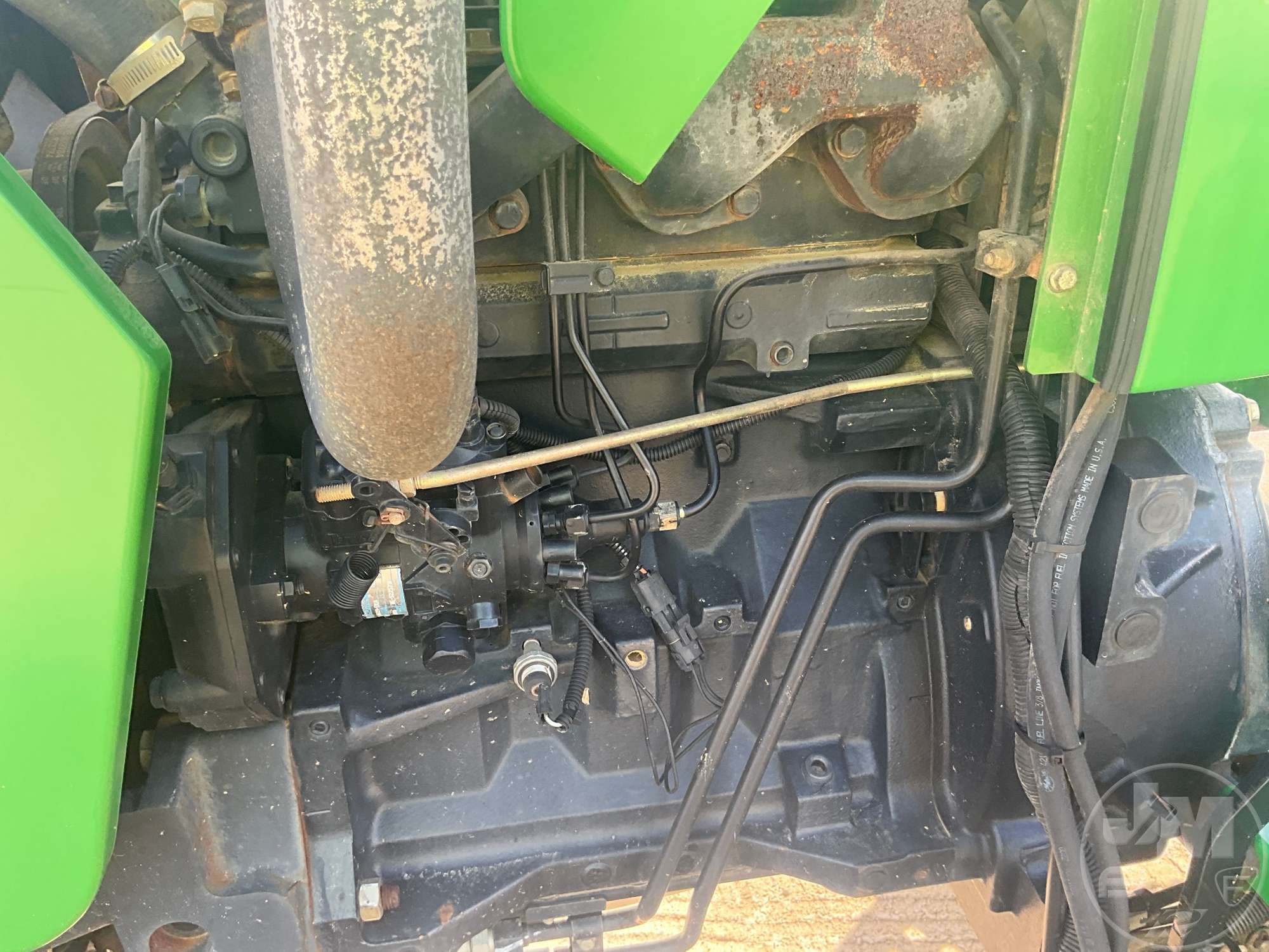 0 John Deere 5105