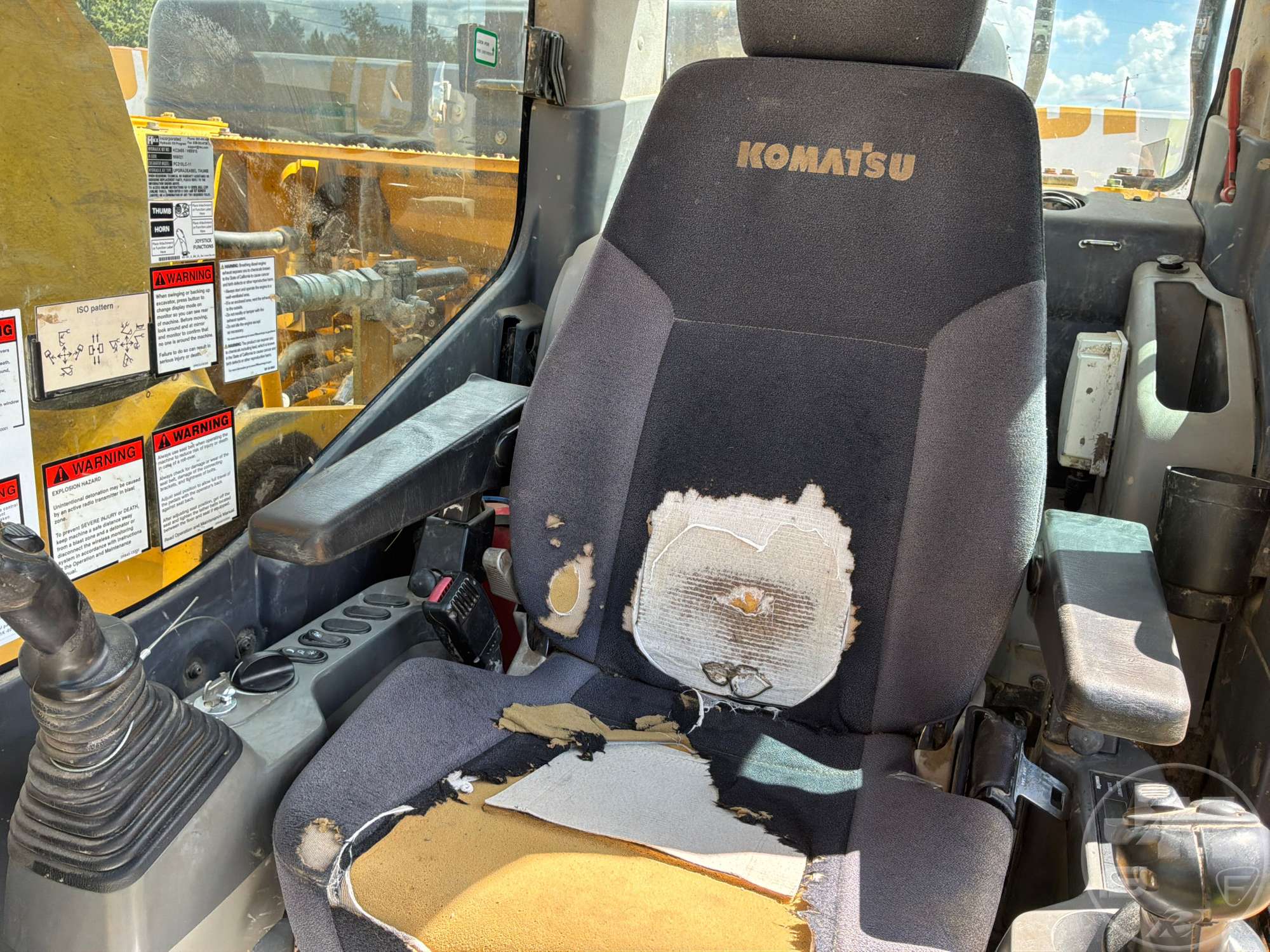 2019 Komatsu PC210LC-11