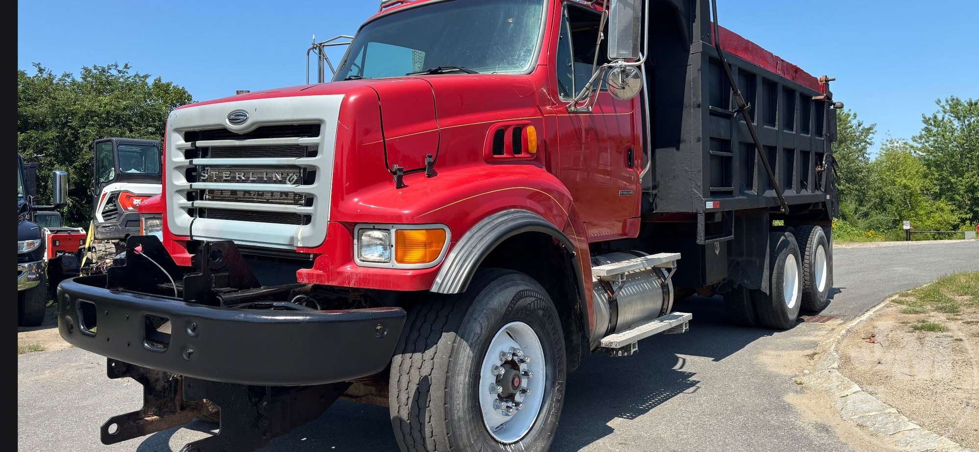 Photo of 2005 Sterling 9500