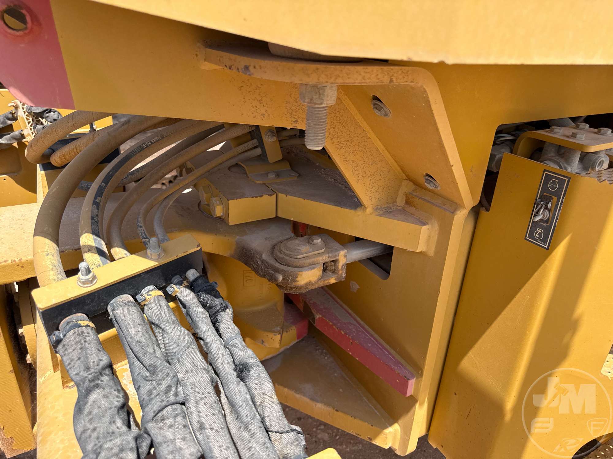 2011 Caterpillar CS56