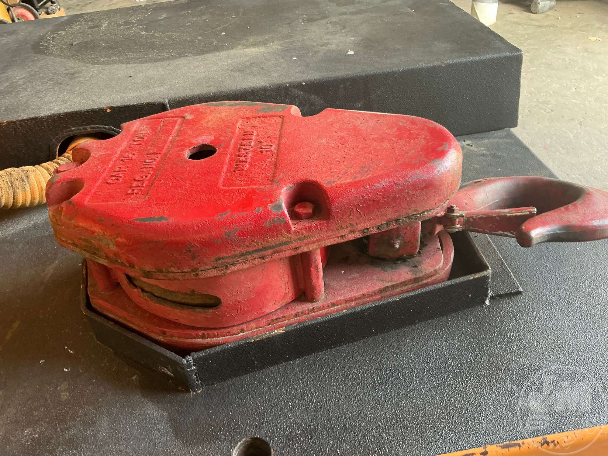 1994 Broderson IC80 1D