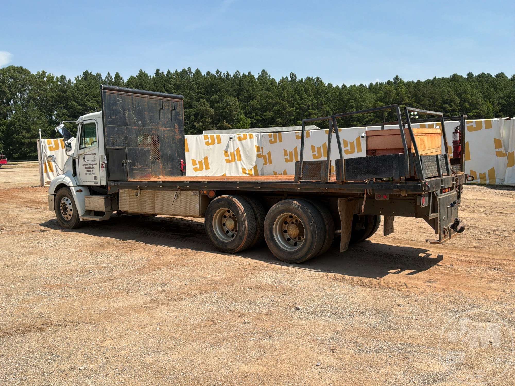 2005 Freightliner COLUMBIA