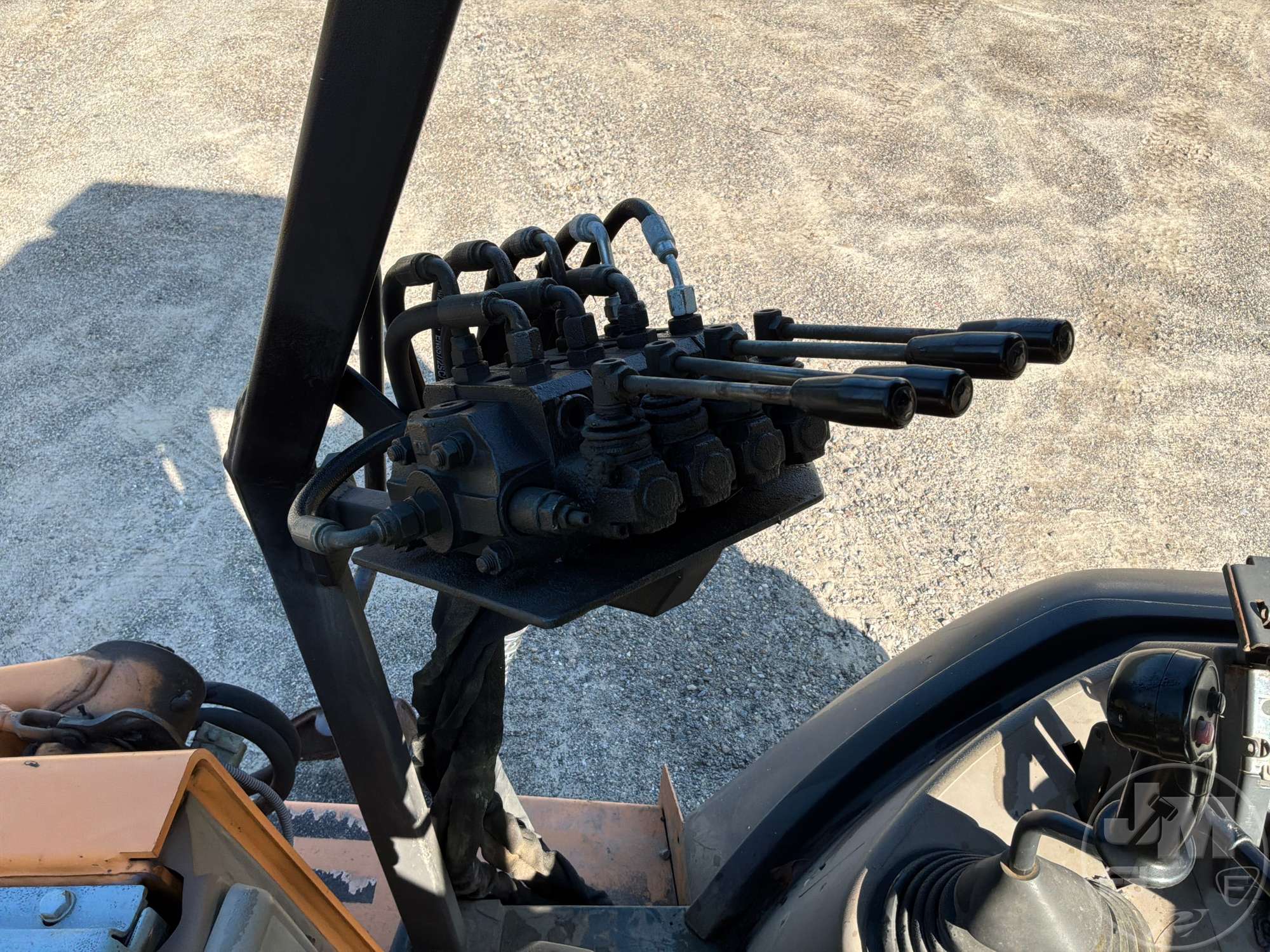 0 Case 570MXT