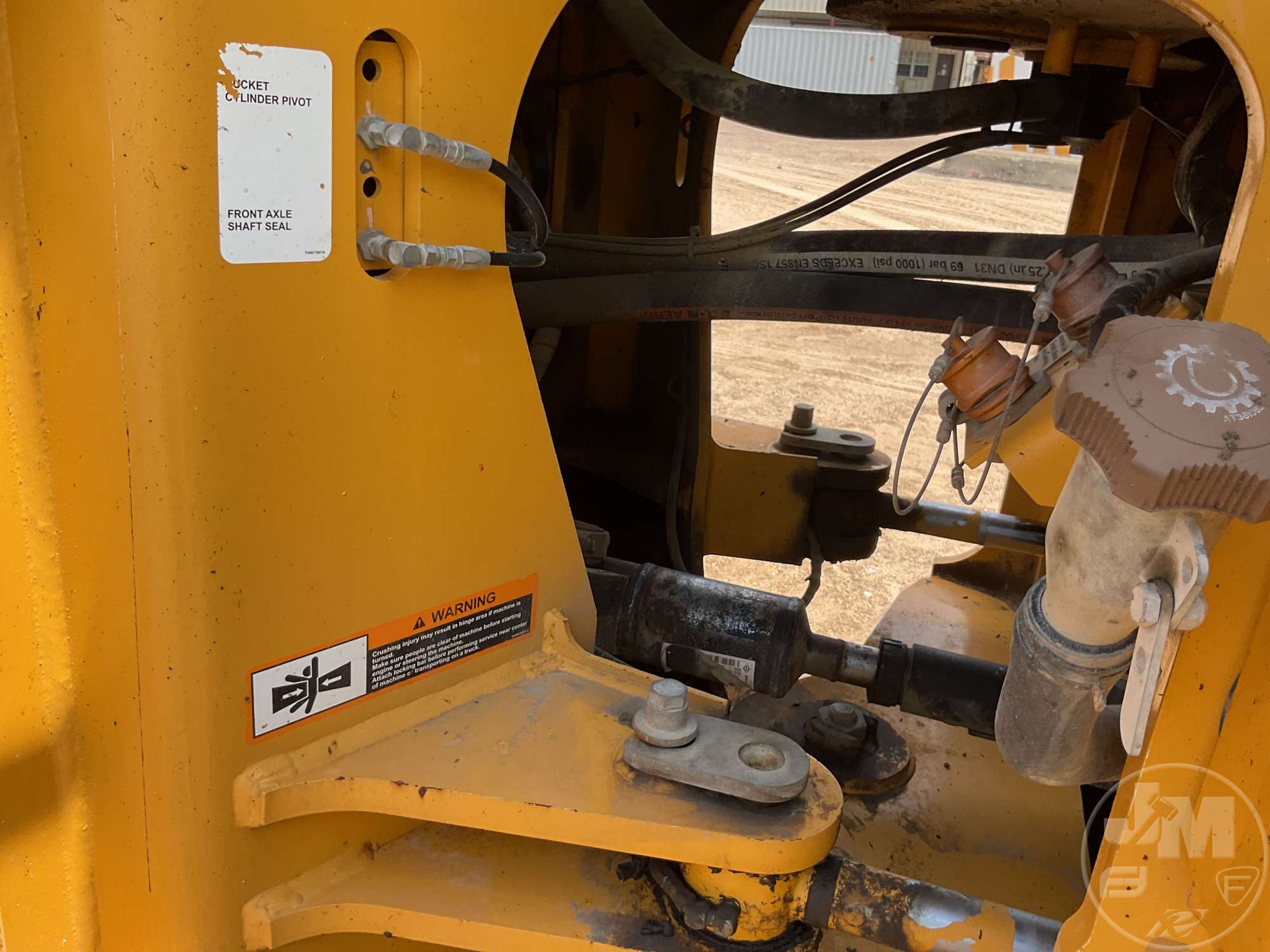 0 John Deere 644L