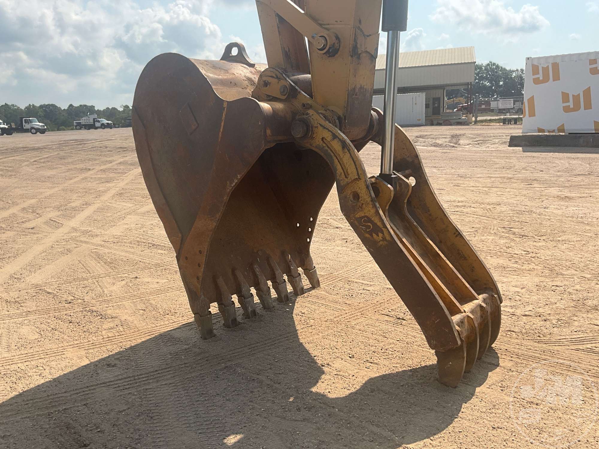 2019 Caterpillar 326F L