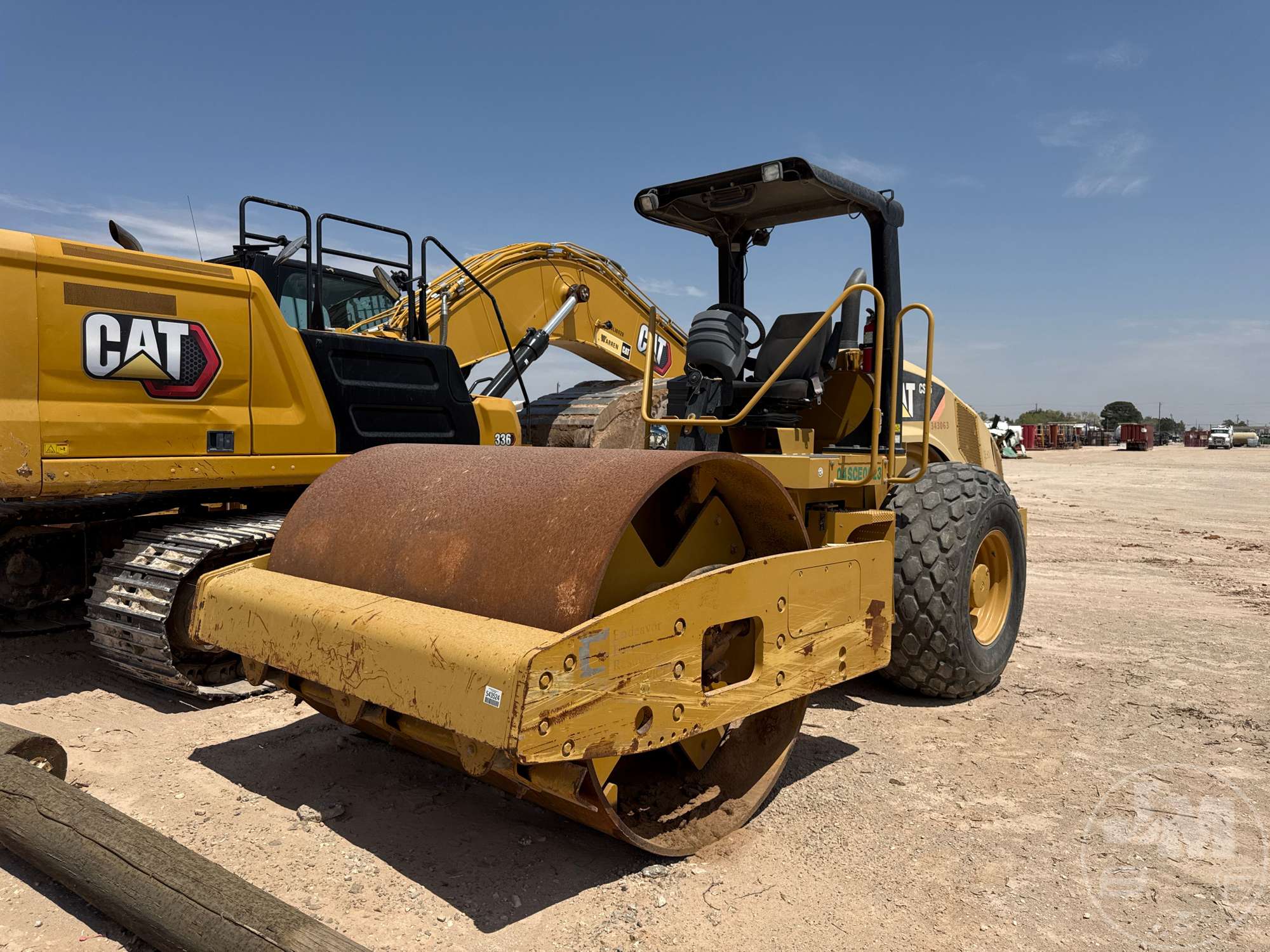Photo of 2011 Caterpillar CS56