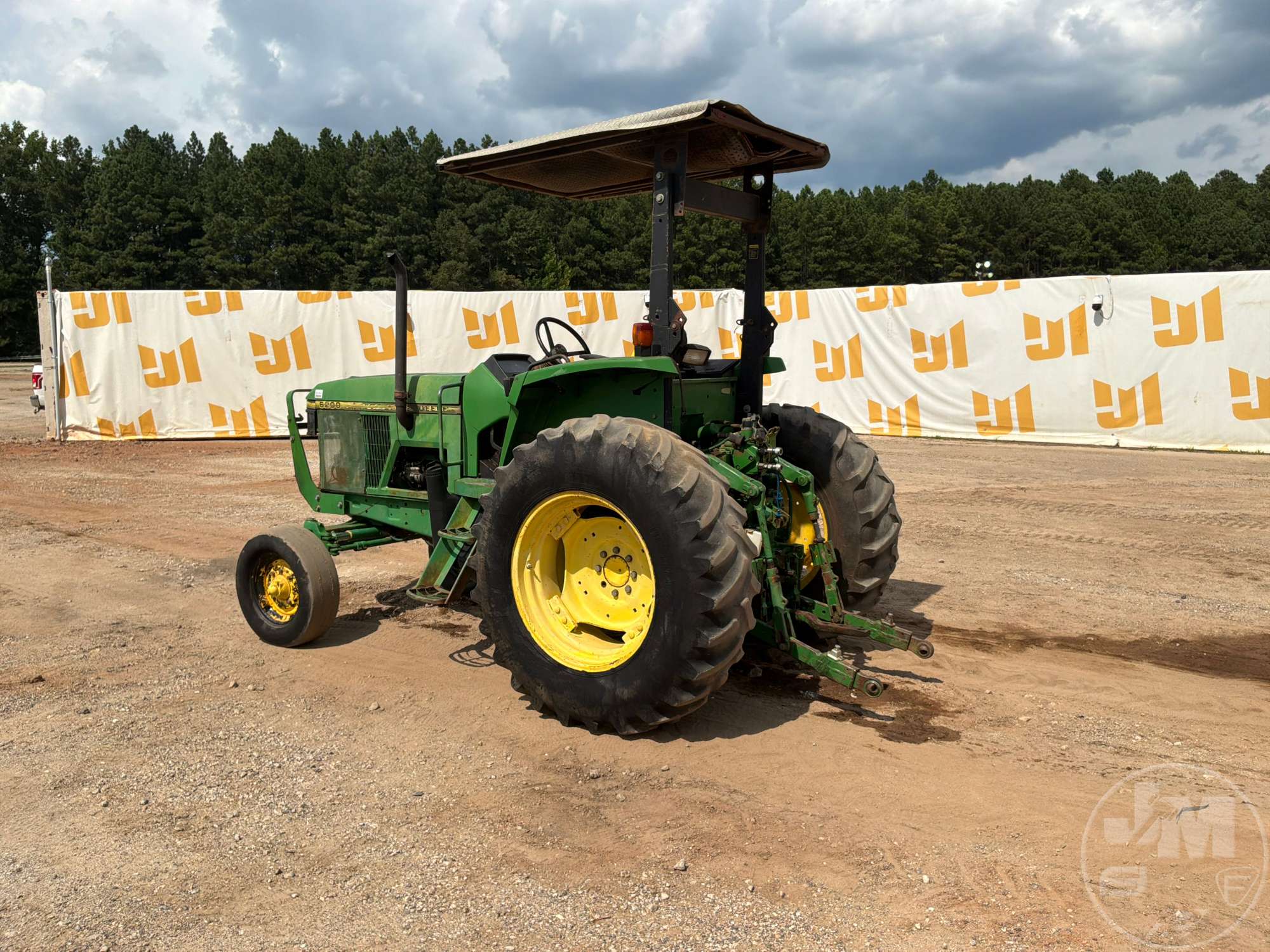 0 John Deere 6200