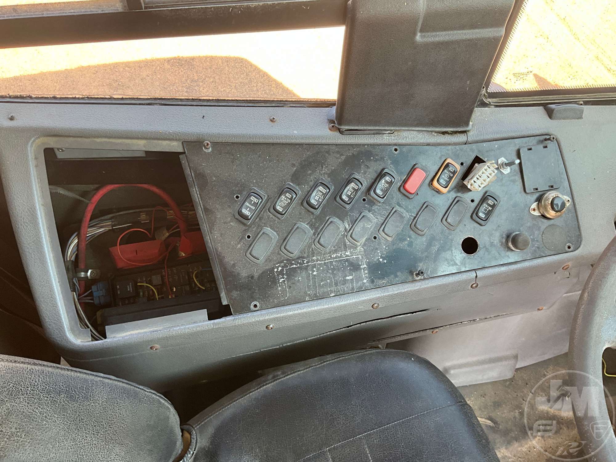2007 Freightliner B2 BUS CHASSIS