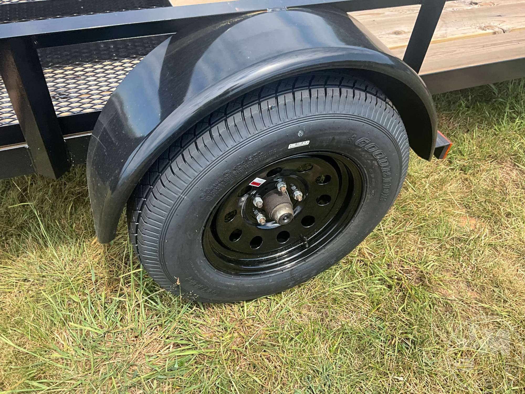 2027 TRIPLE CROWN TRAILERS, INC LD6X10S14O