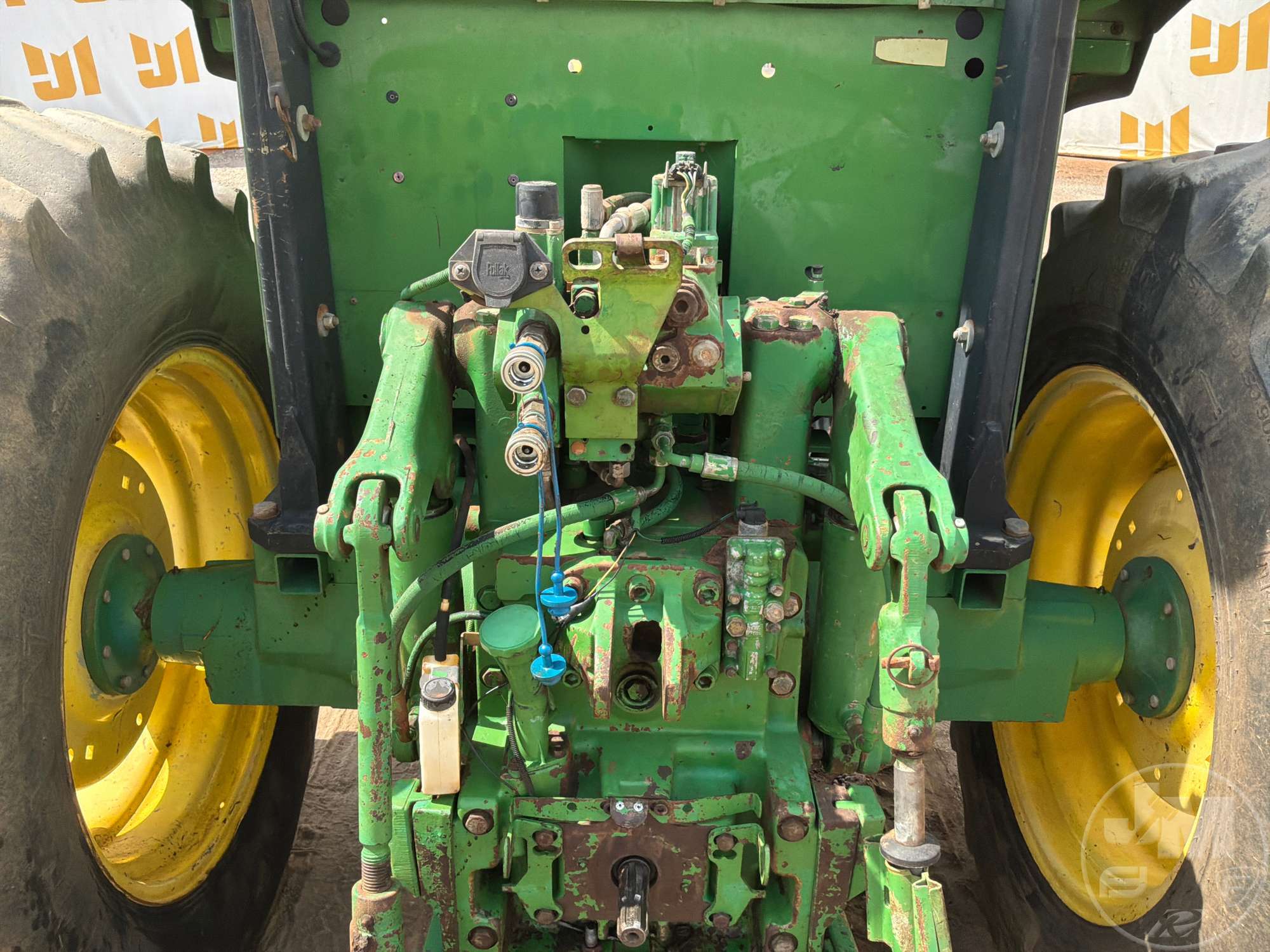0 John Deere 6200