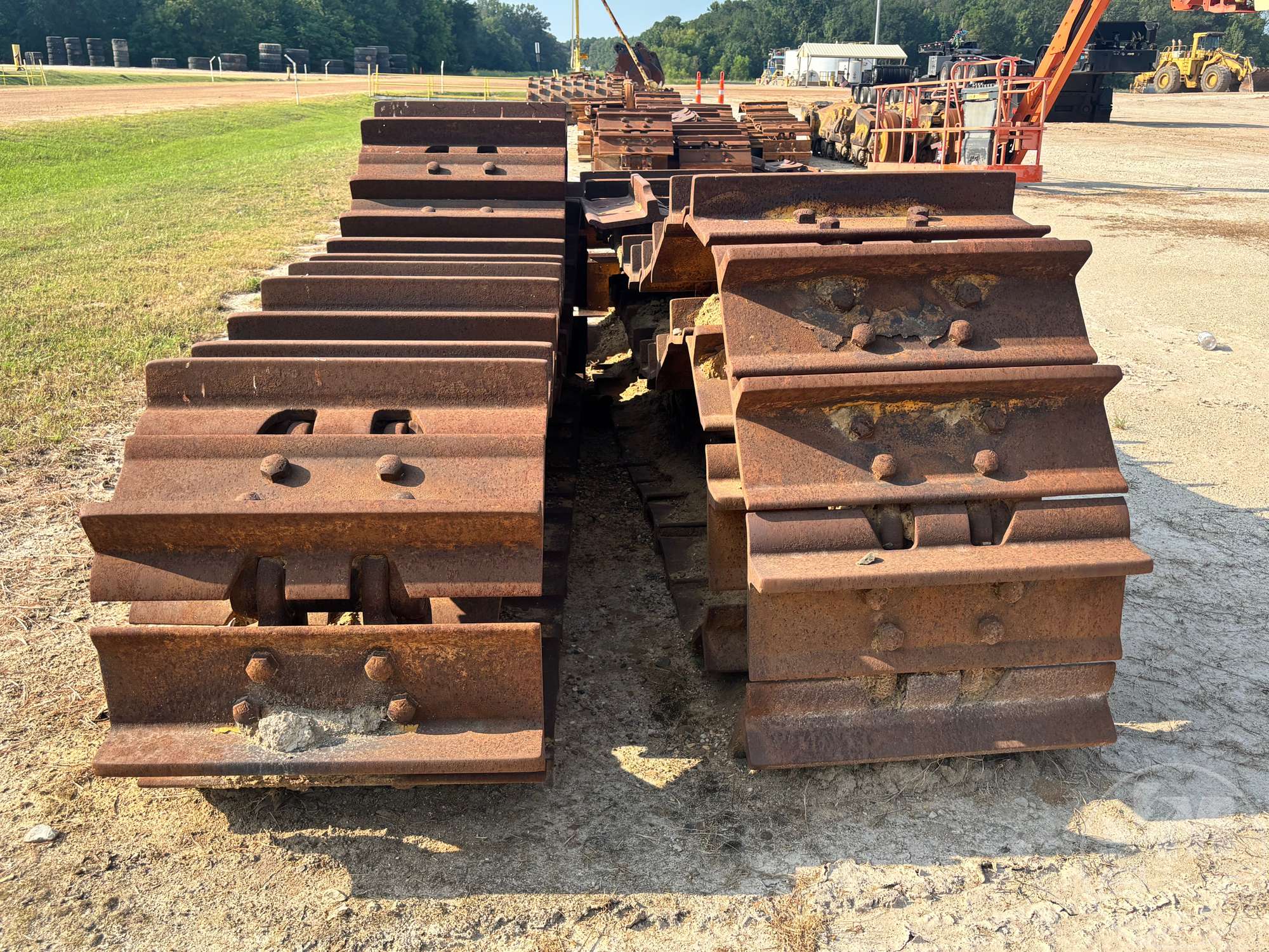 0 Caterpillar 28 INCH TRACKS TO FIT D10T