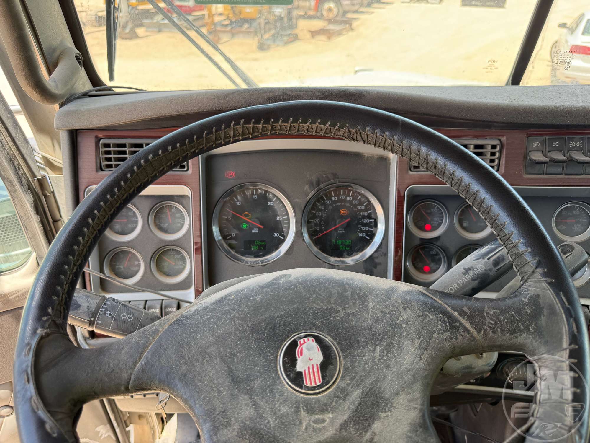 2007 Kenworth T8 SERIES