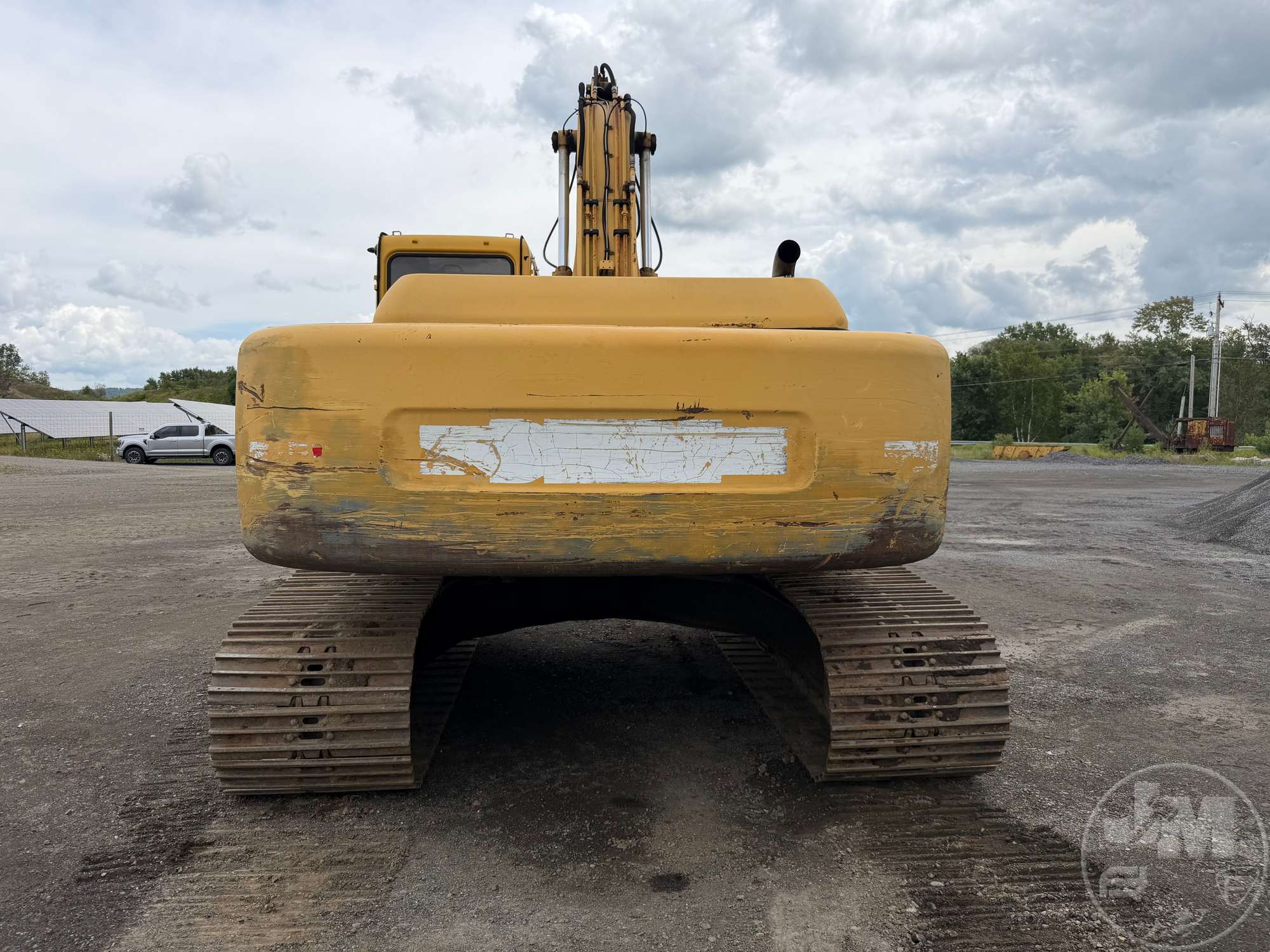 2001 John Deere 230 LC
