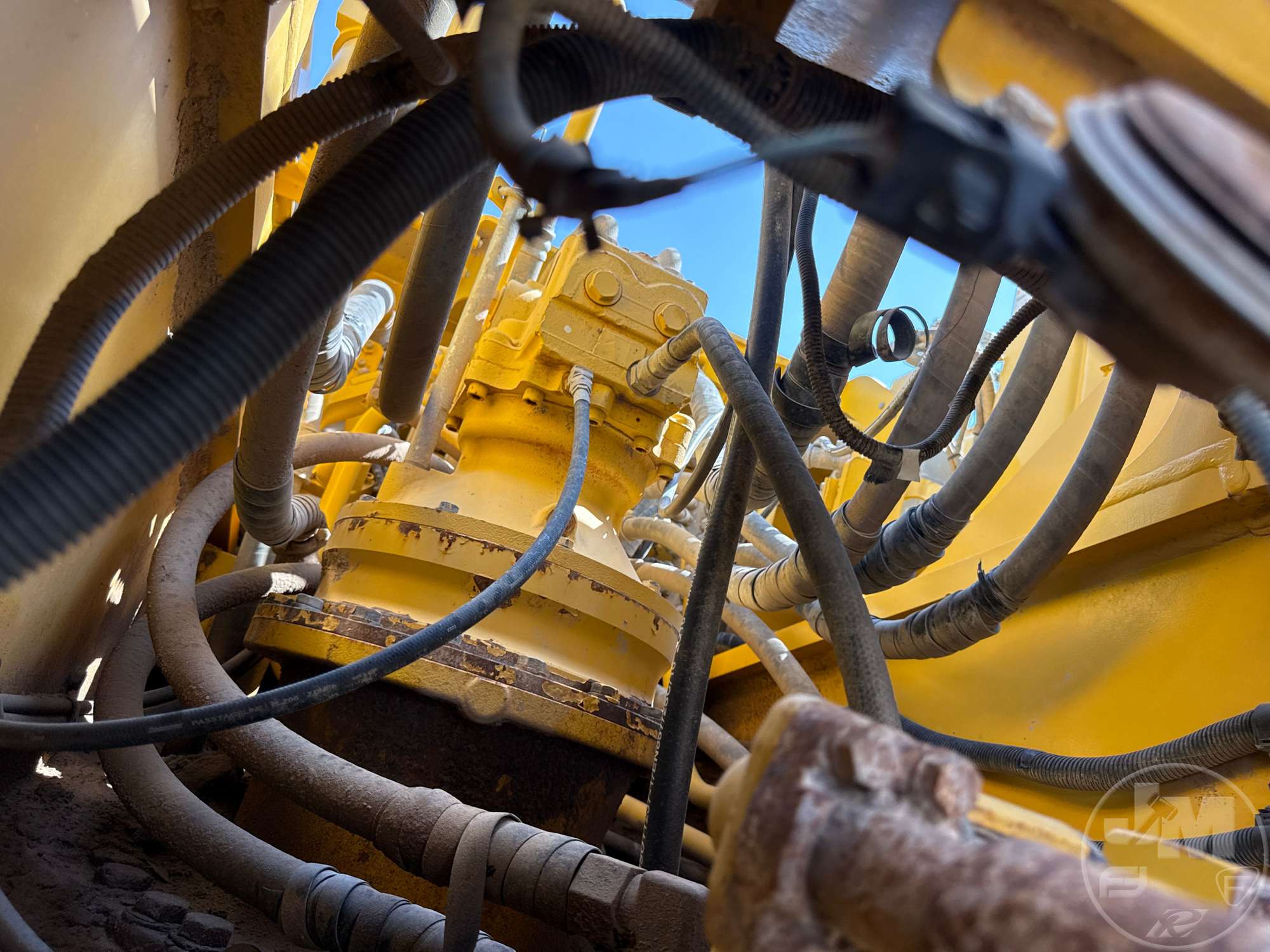 2014 Komatsu PC360LC-10