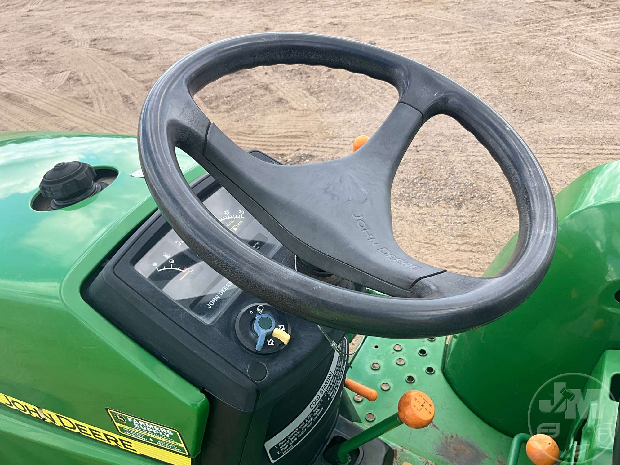 0 John Deere 3005