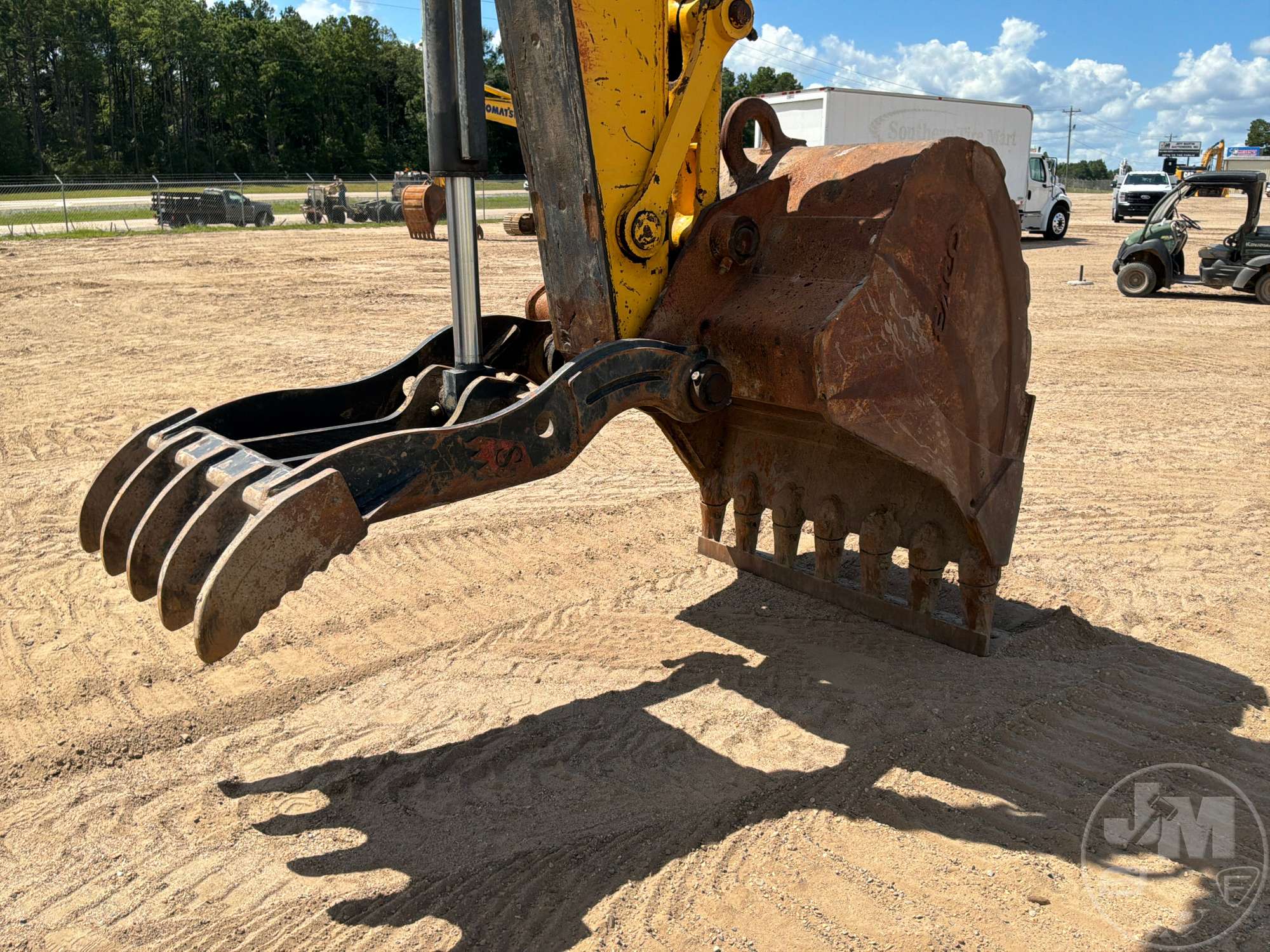 2019 Komatsu PC210LC-11