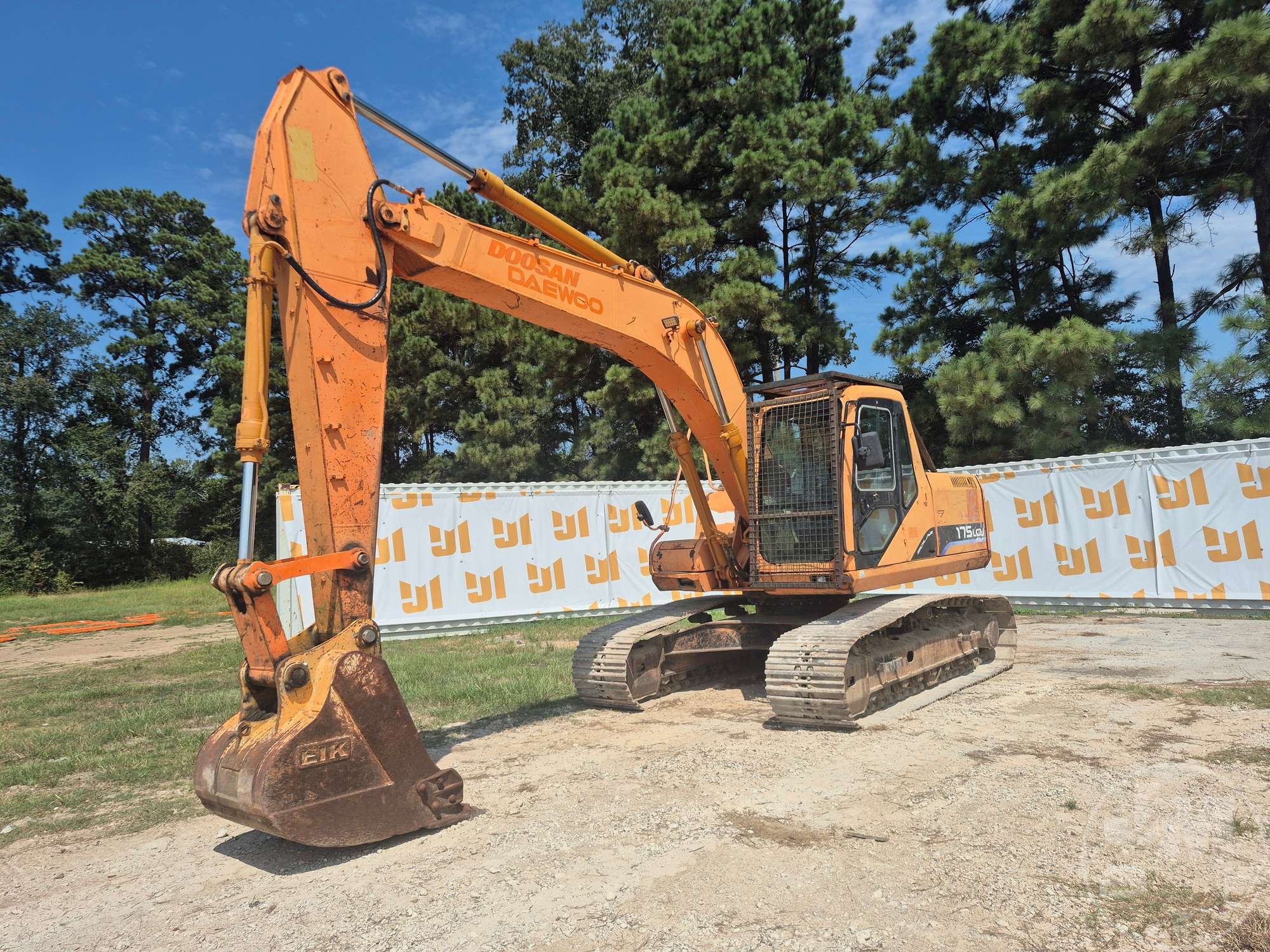 Photo of 2006 Doosan SOLAR 175LC-V