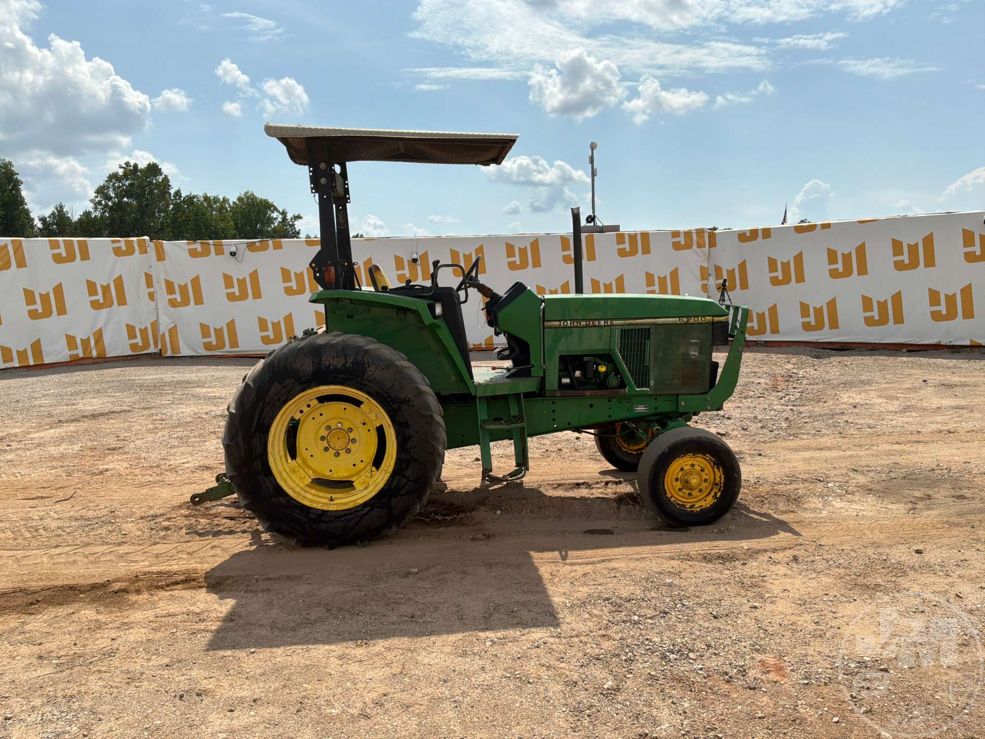 0 John Deere 6200