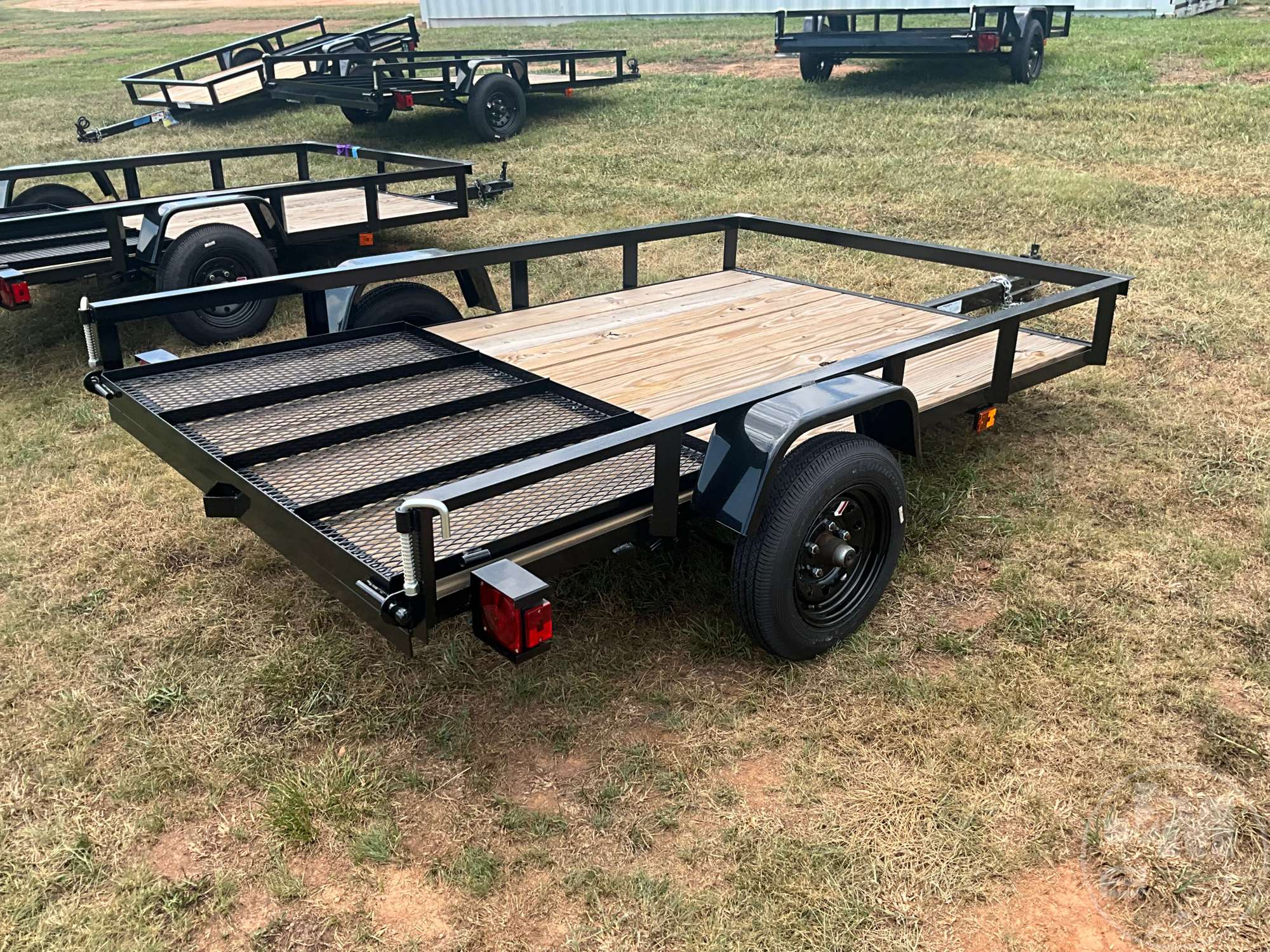 2027 TRIPLE CROWN TRAILERS, INC LD5X8S10O