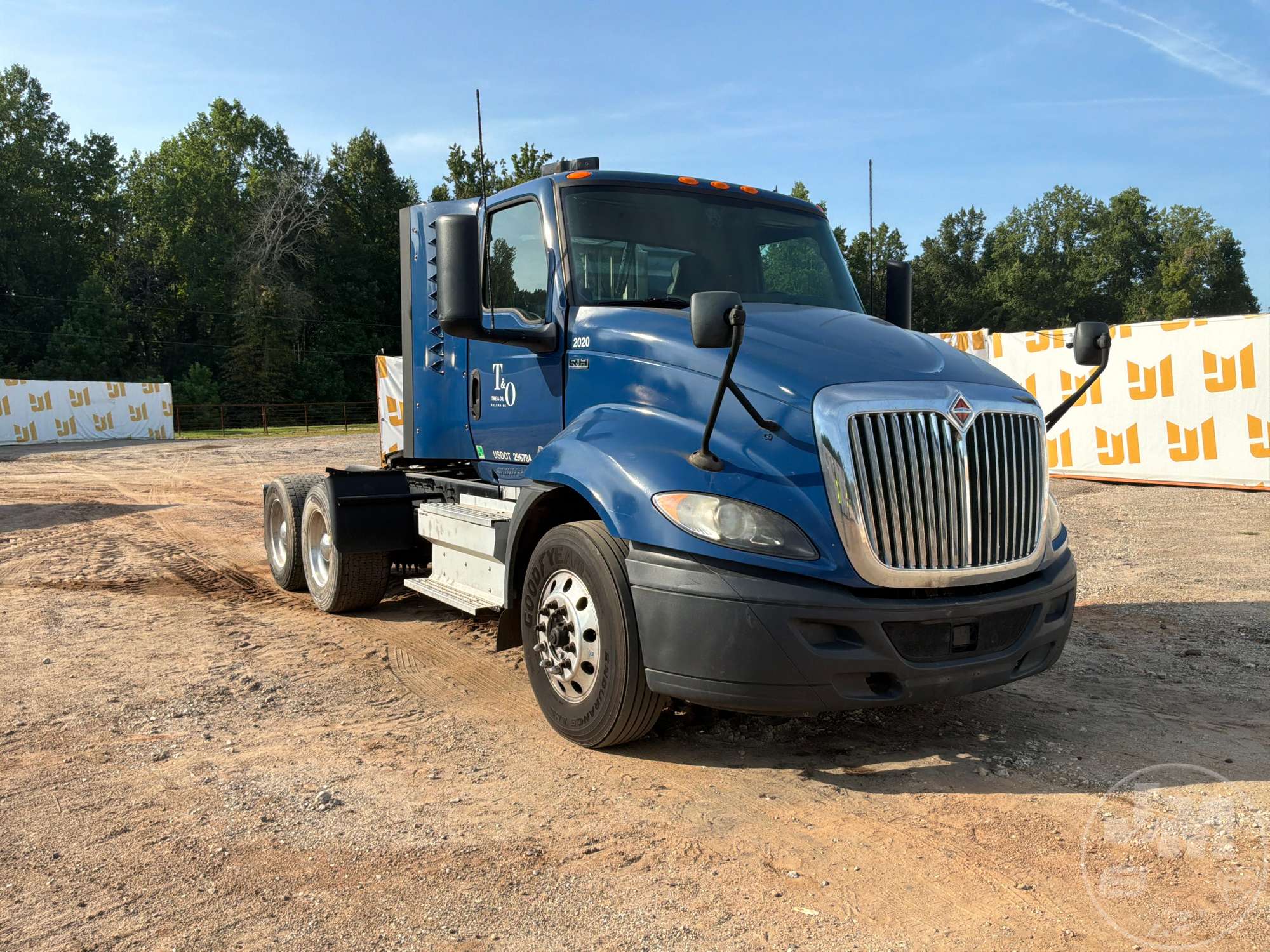 2020 International RH613