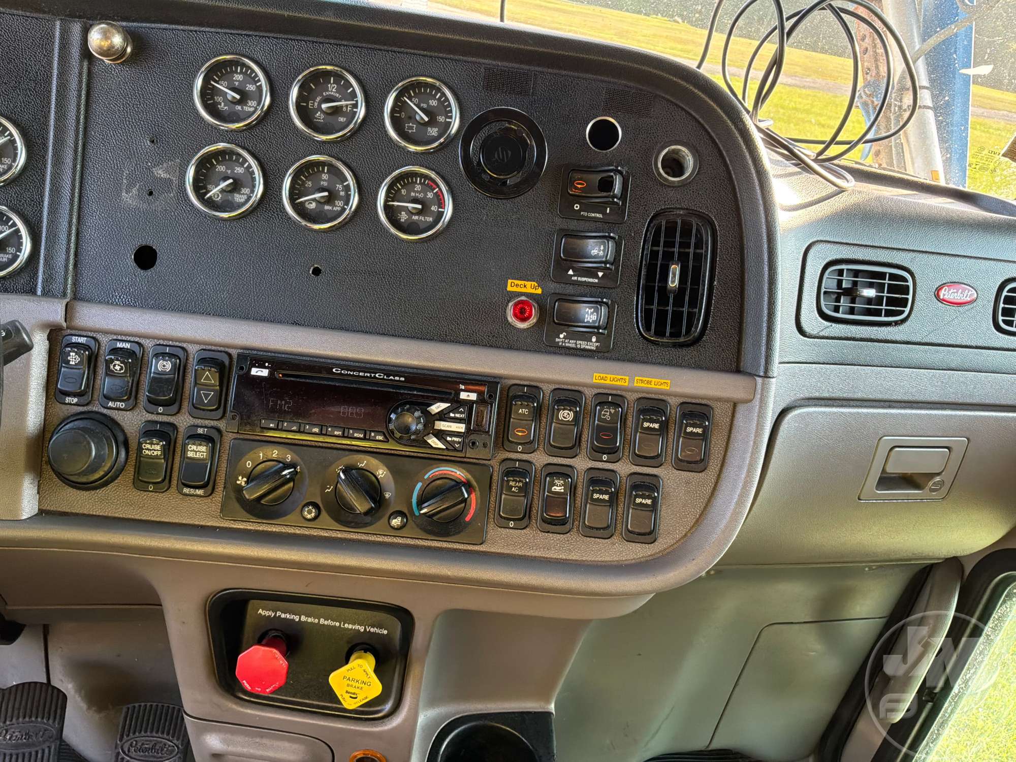 2016 Peterbilt 389