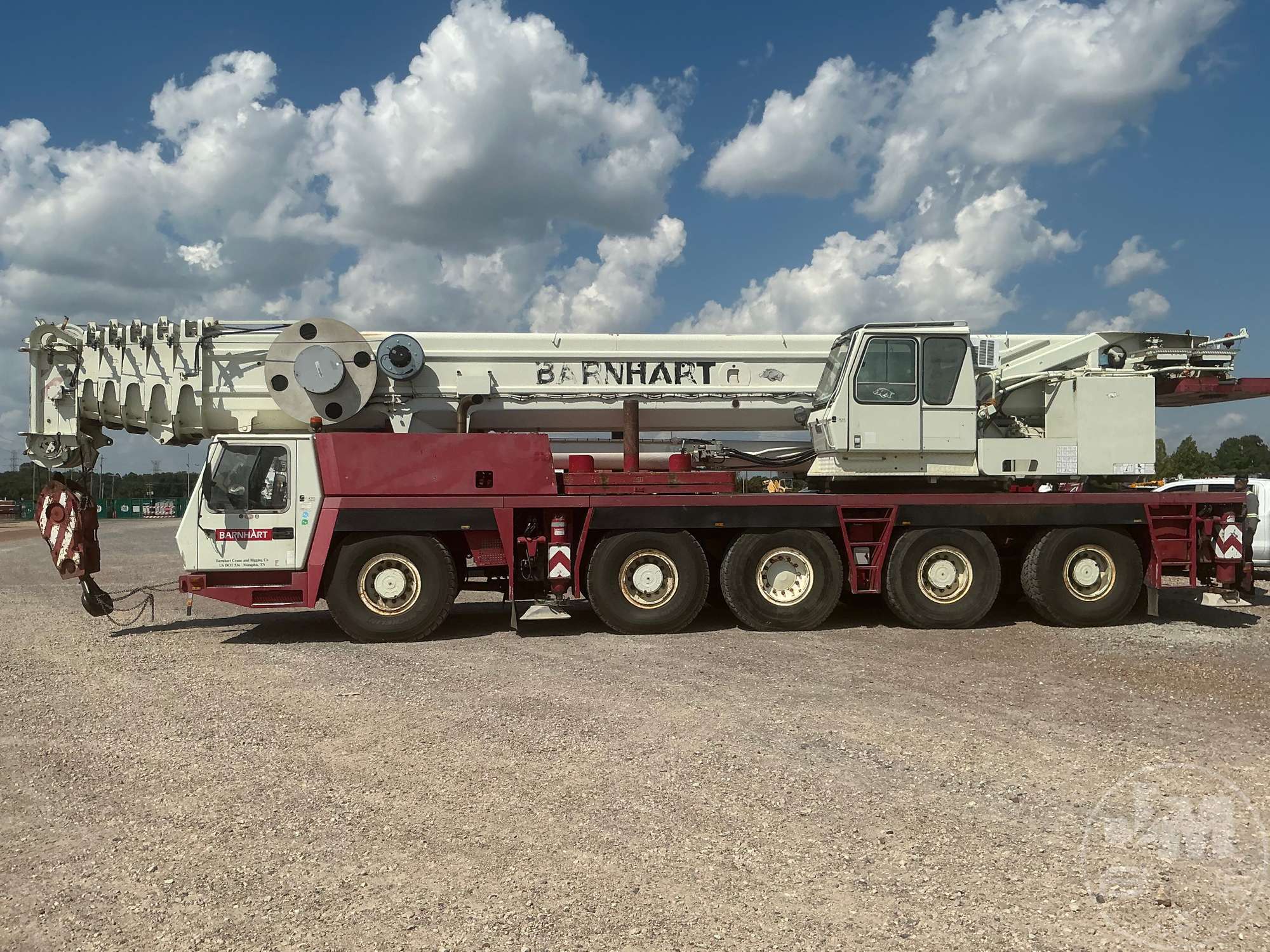 2000 Grove GMK5210