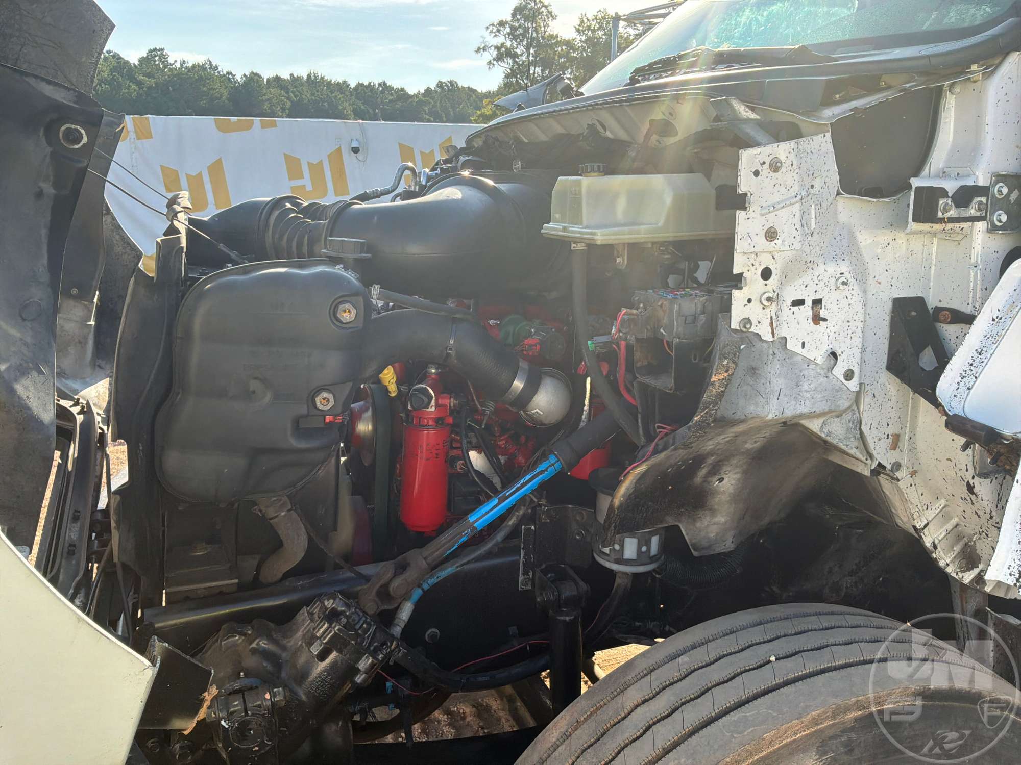 2009 Ford F-750 CREW CAB