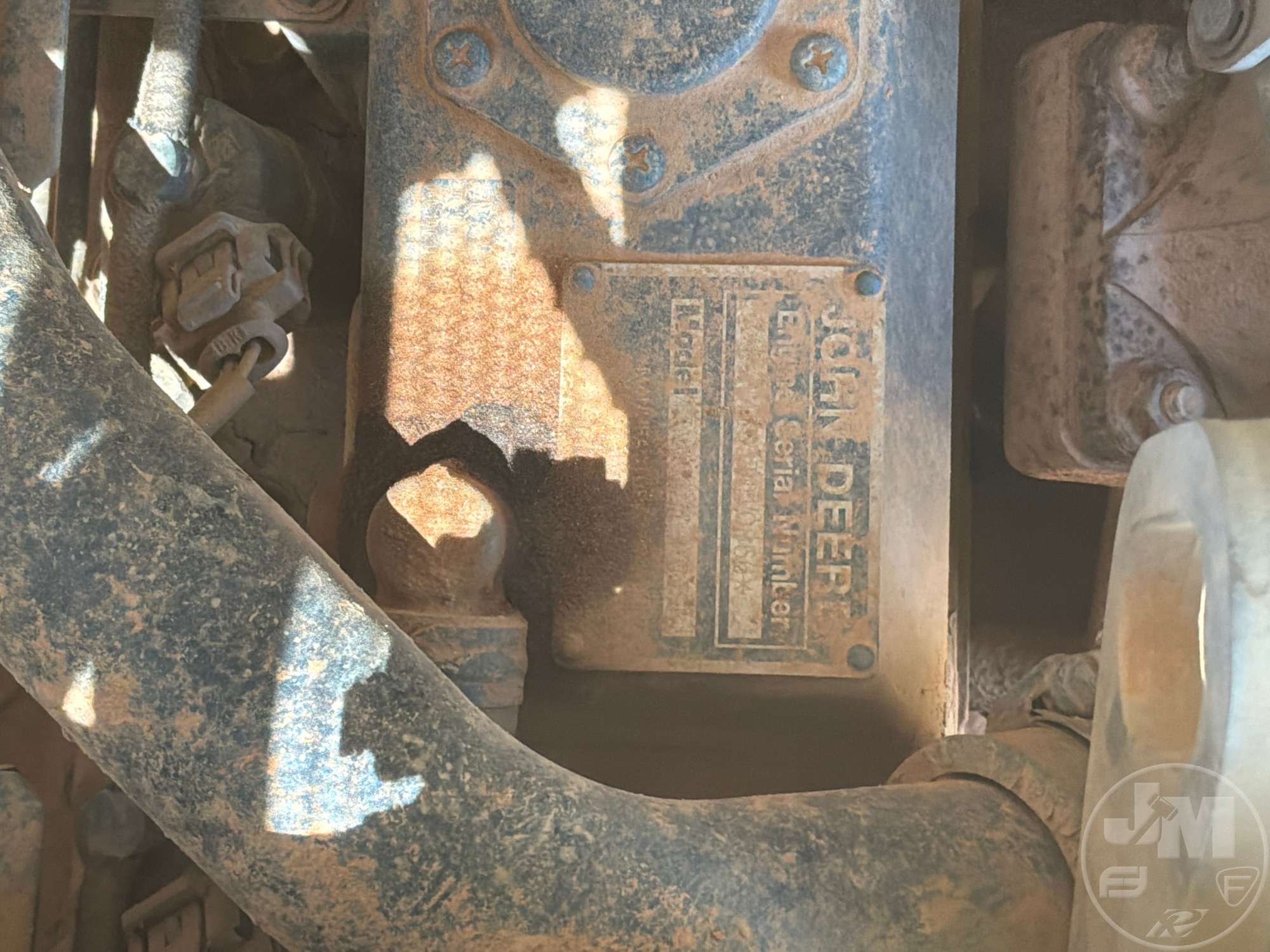 2016 John Deere 323E