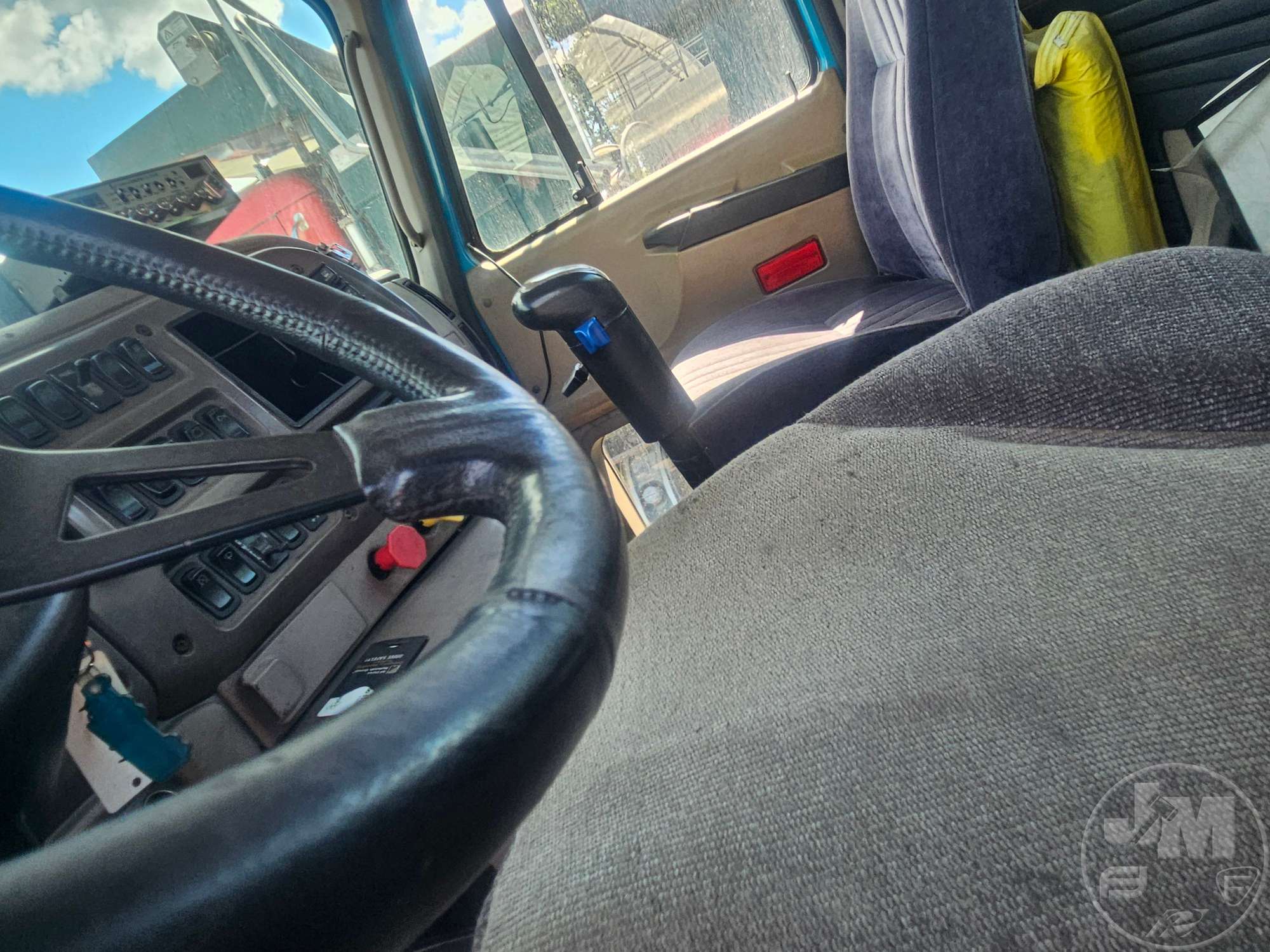 2006 Mack CH613