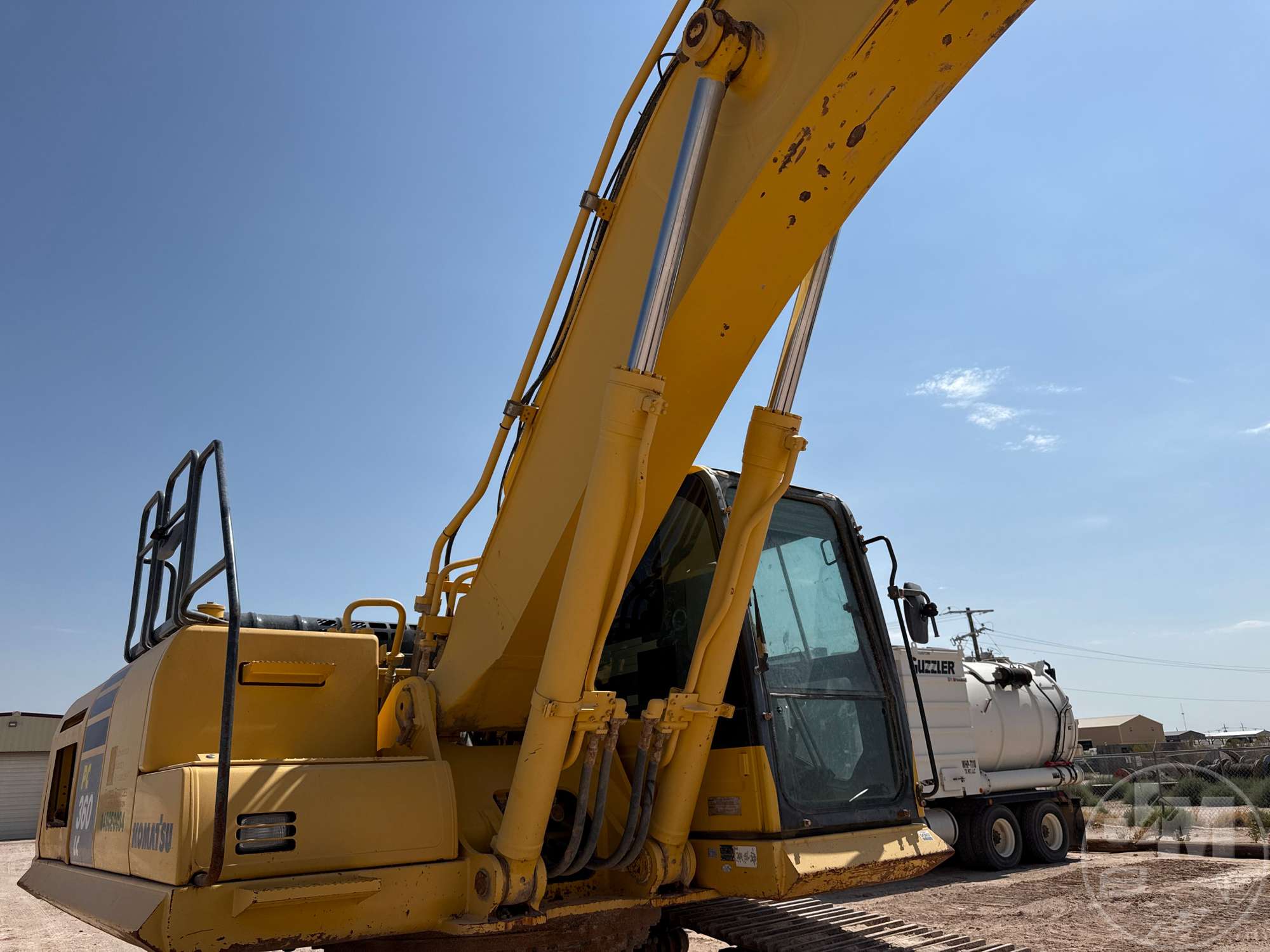 2014 Komatsu PC360LC-10