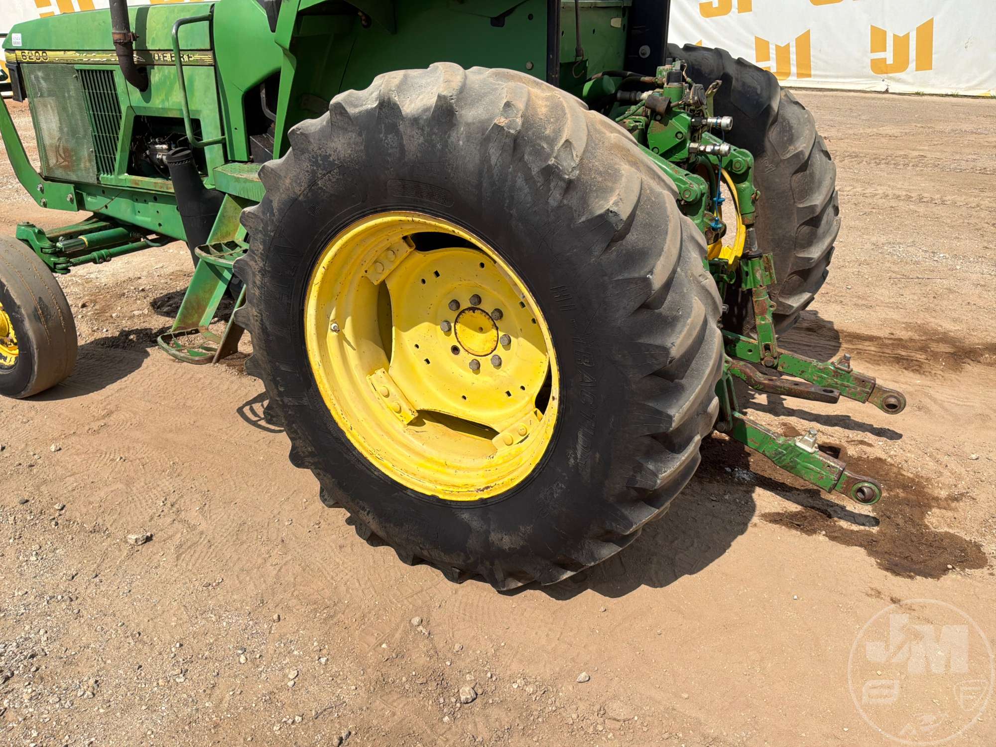 0 John Deere 6200