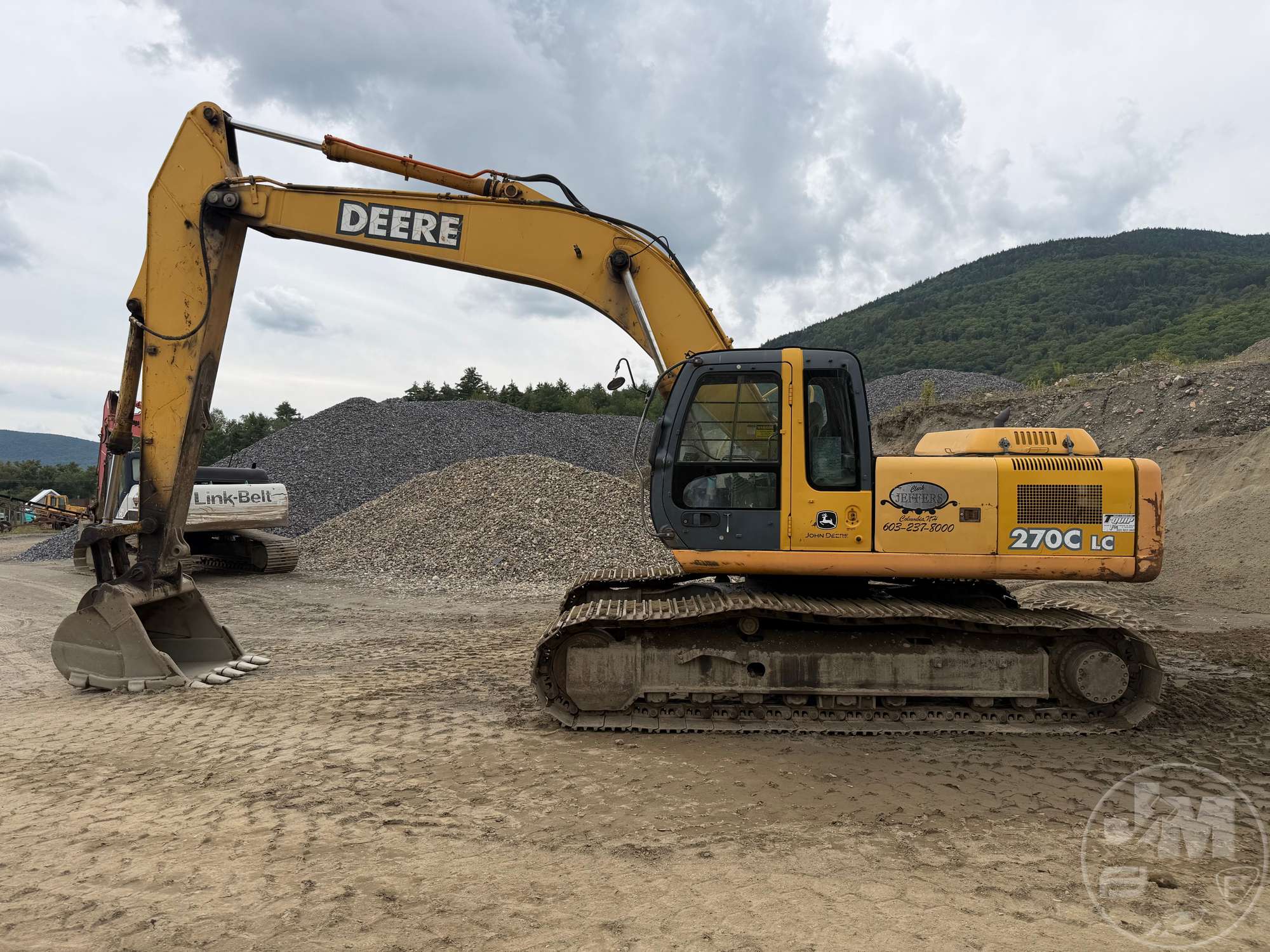 2004 John Deere 270C LC