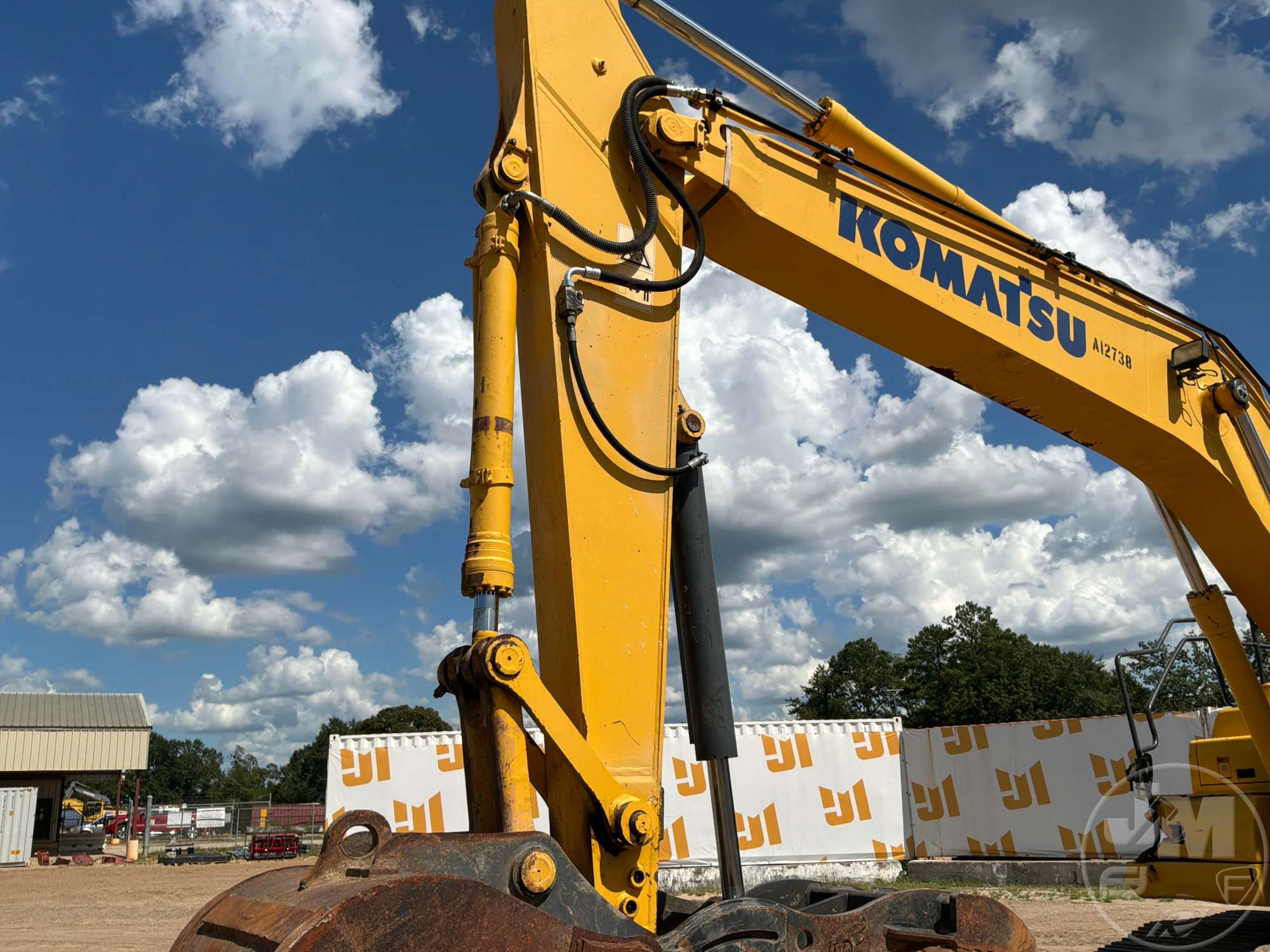 2019 Komatsu PC210LC-11