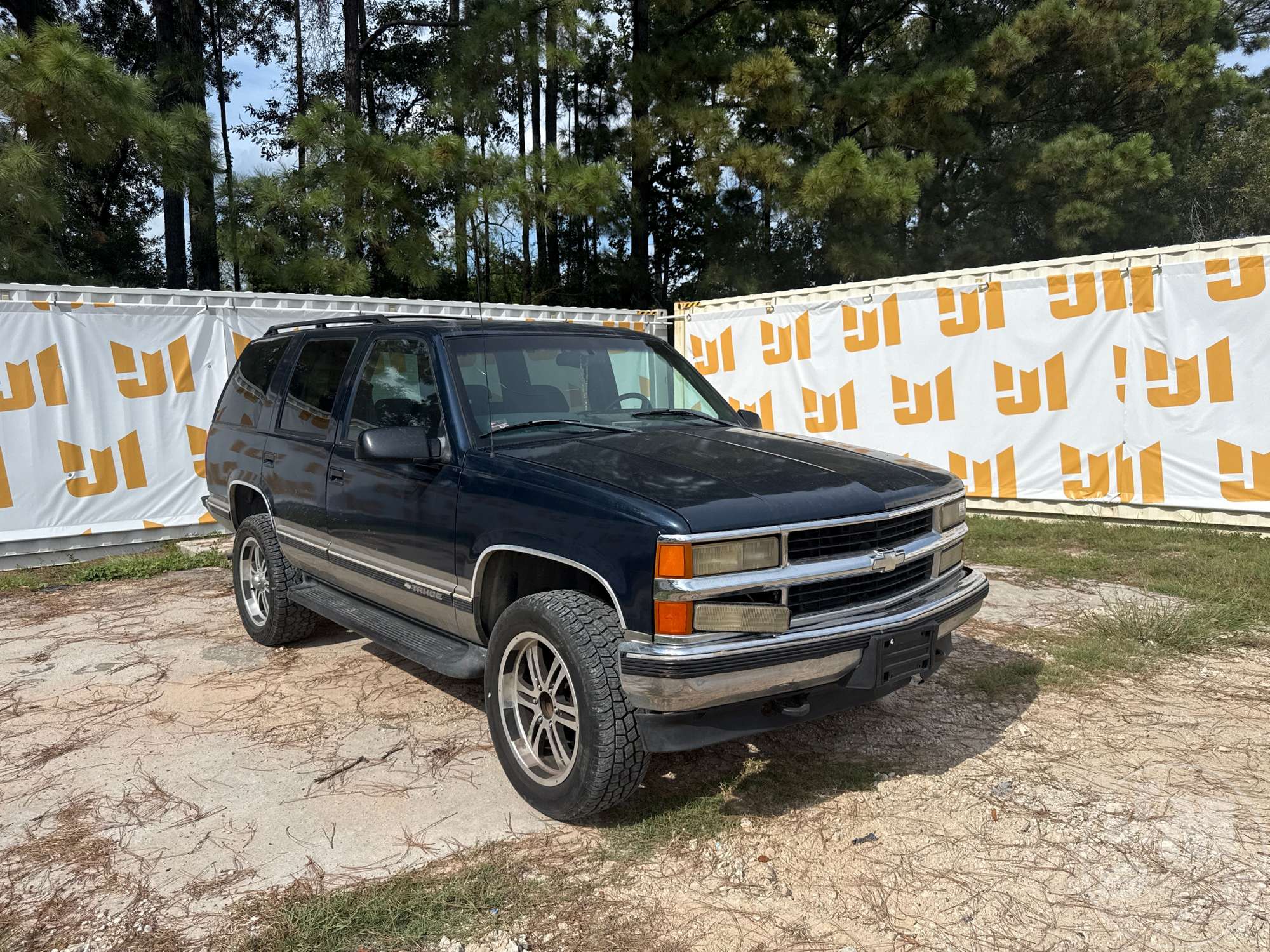 1999 Chevrolet TAHOE