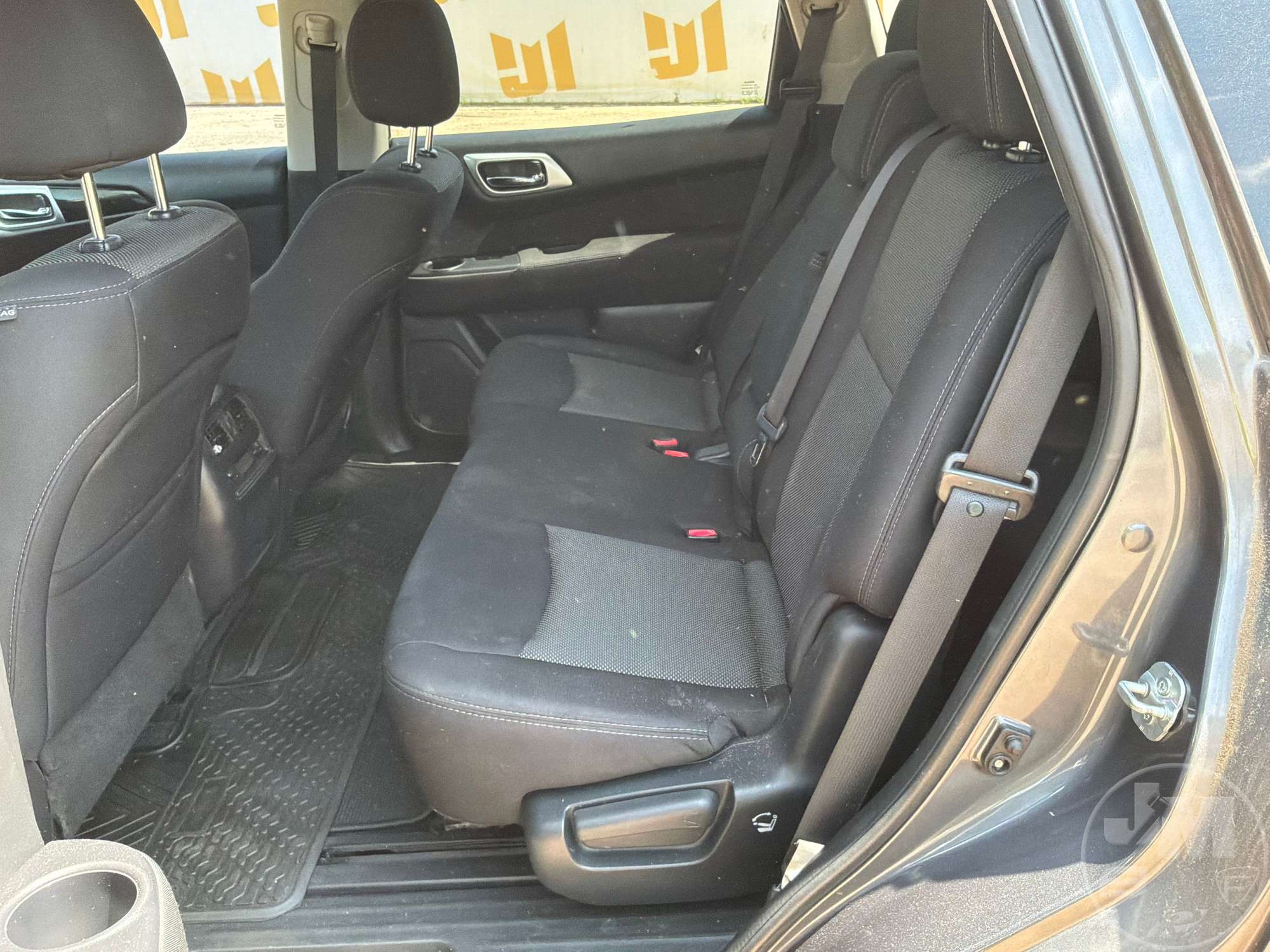 2017 Nissan PATHFINDER