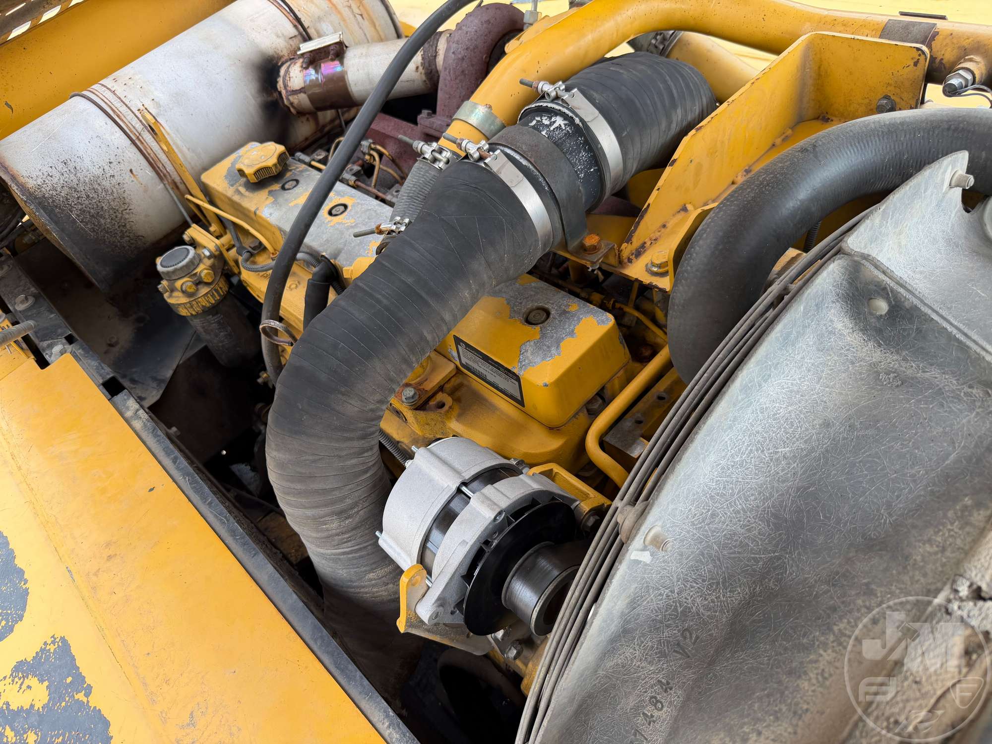 2001 John Deere 230 LC
