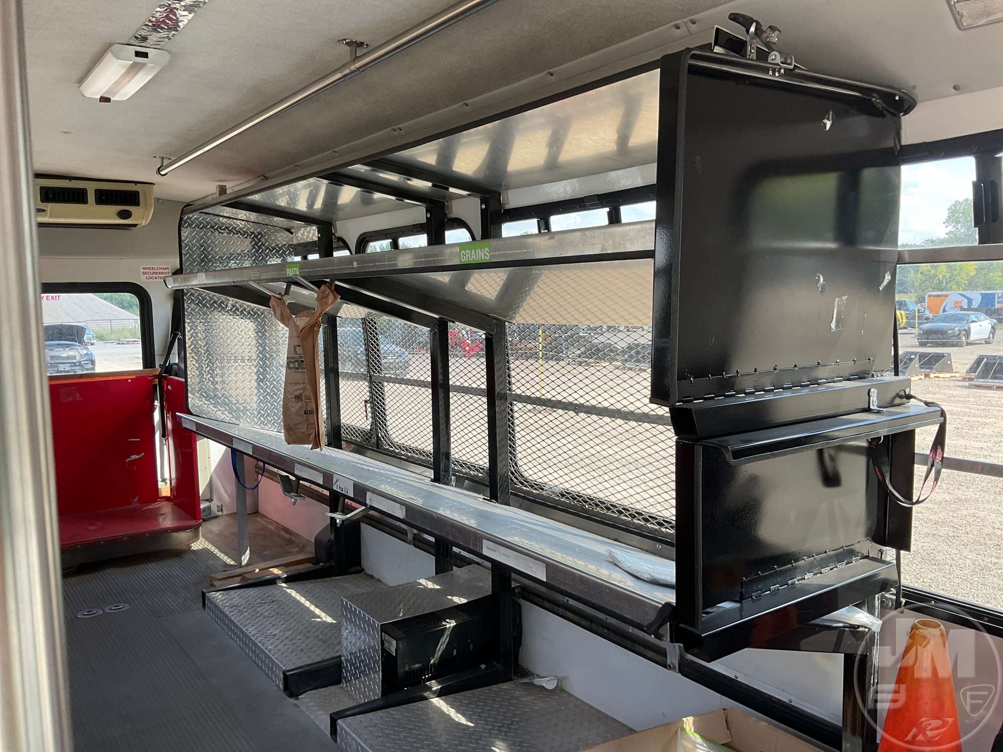2006 Ford E-450