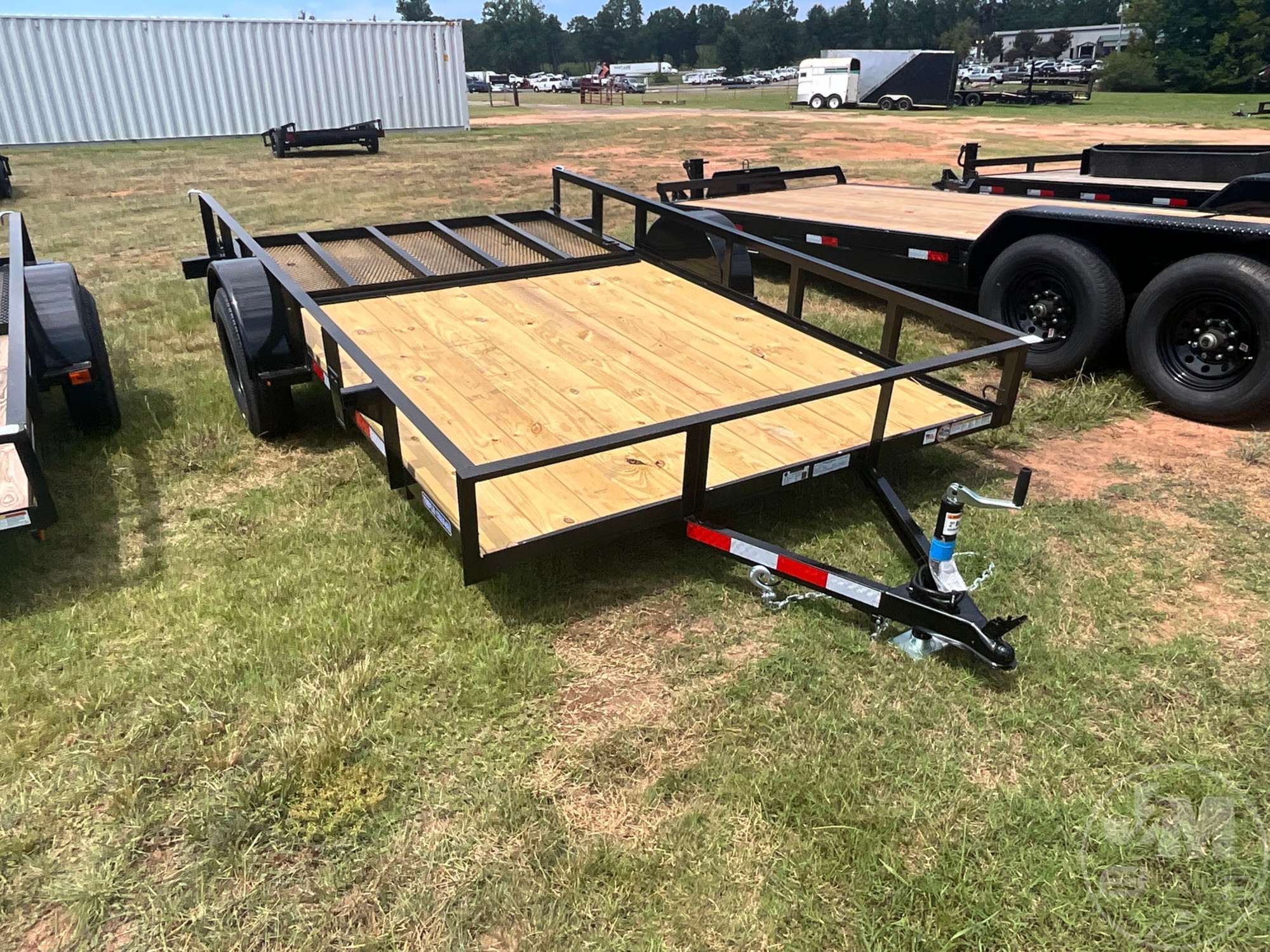 2027 TRIPLE CROWN TRAILERS, INC U7X12S140