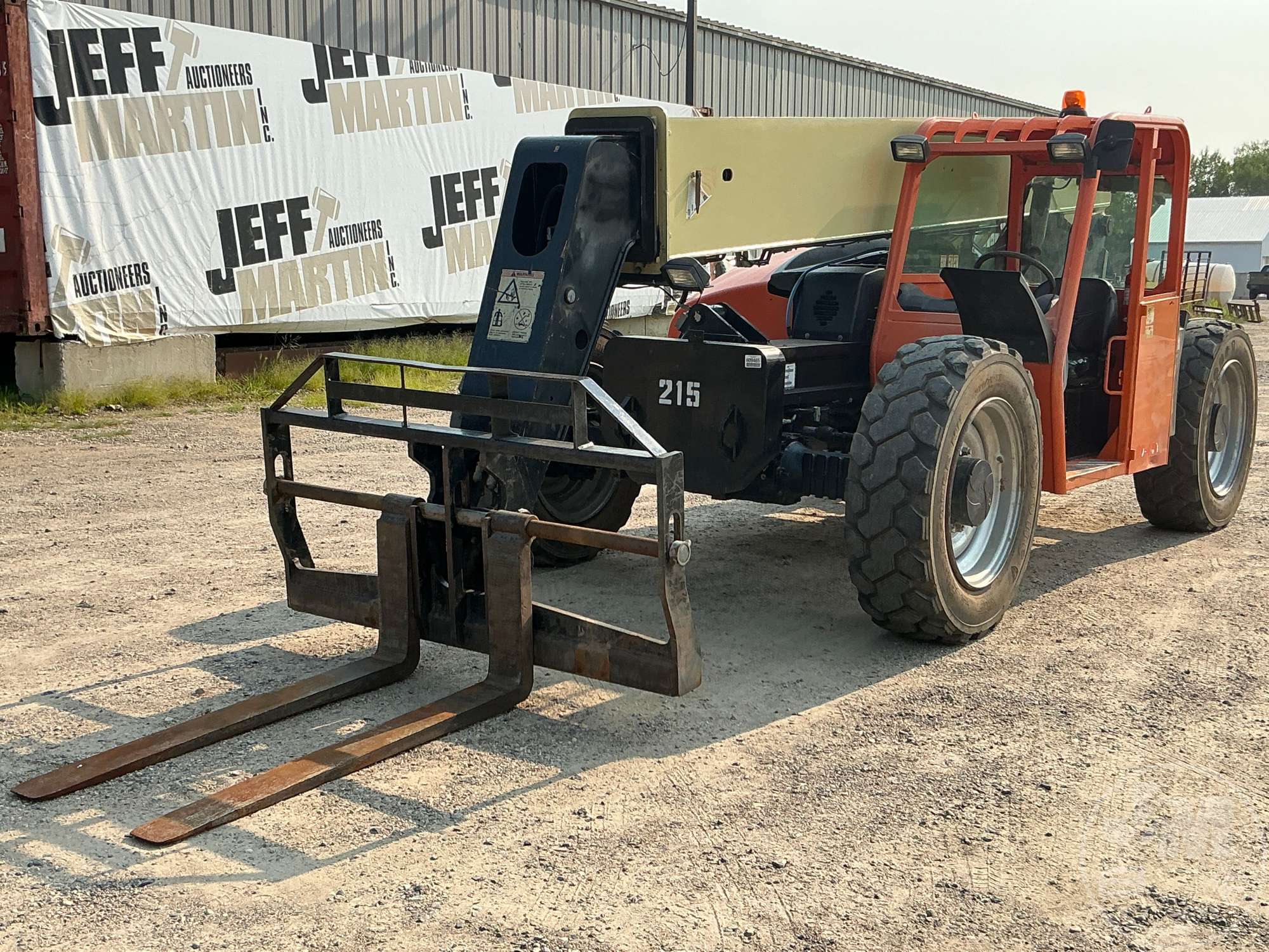 Photo of 2015 JLG G9-43A
