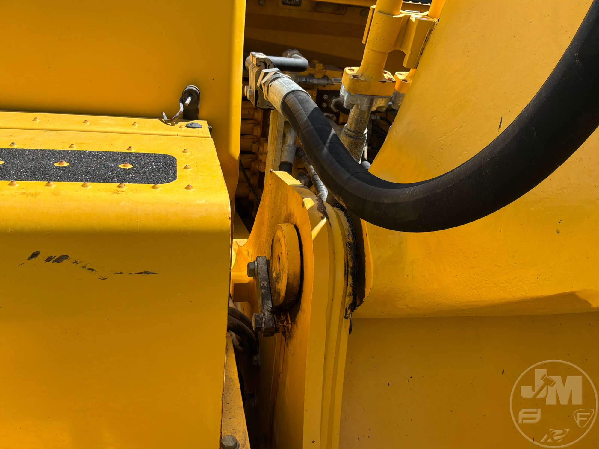 2019 Komatsu PC210LC-11