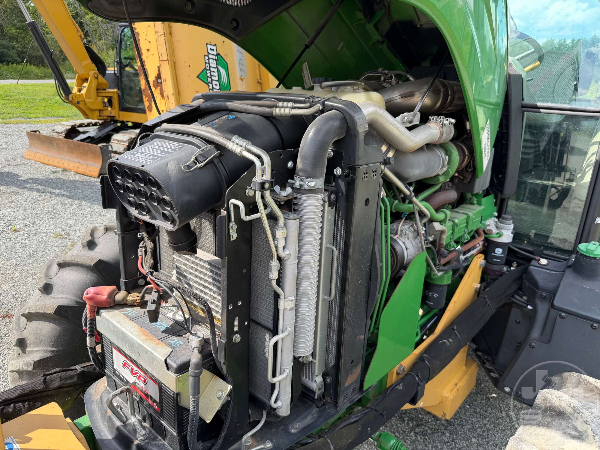 0 John Deere 5100E