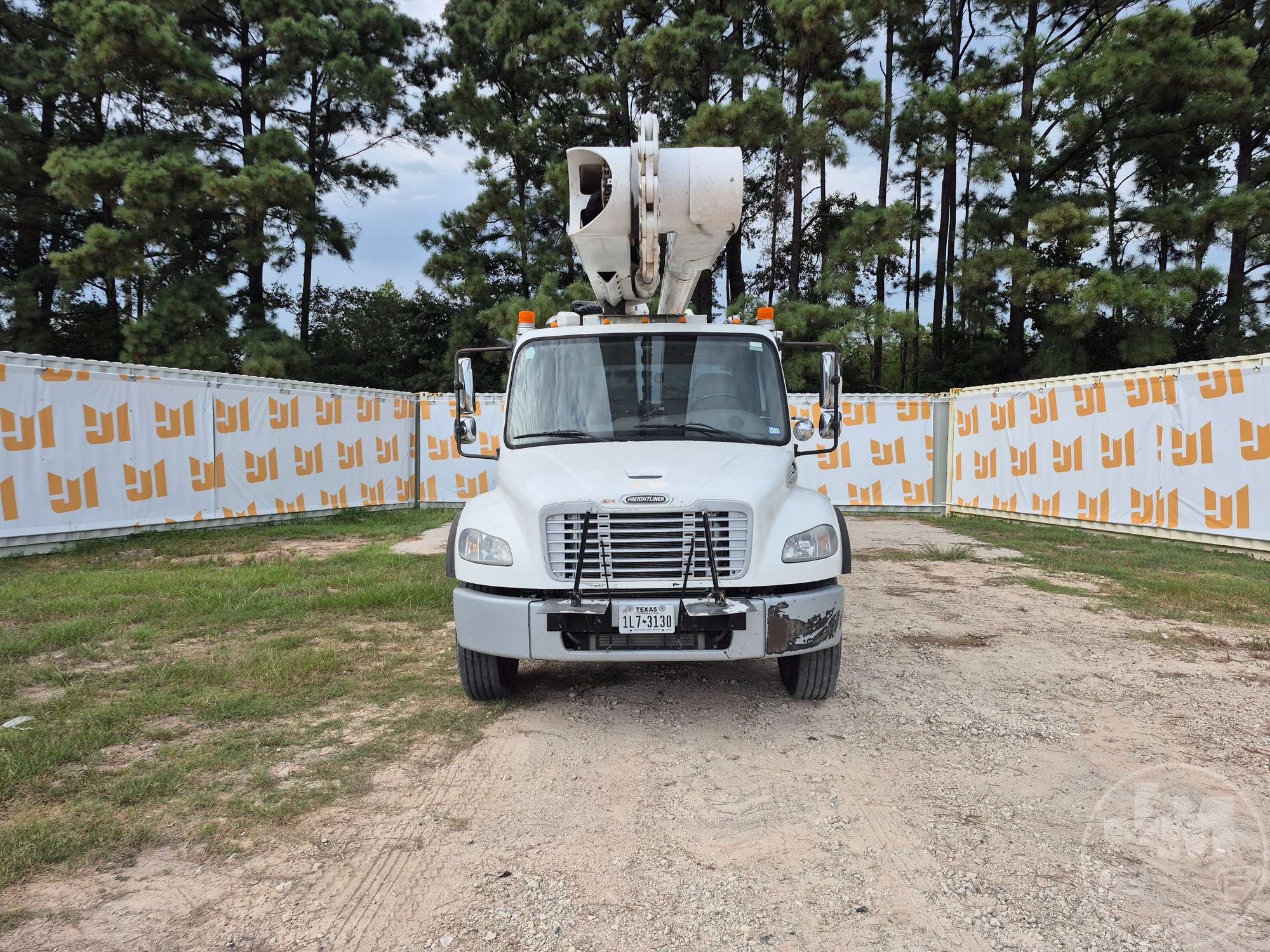 2016 Freightliner M2