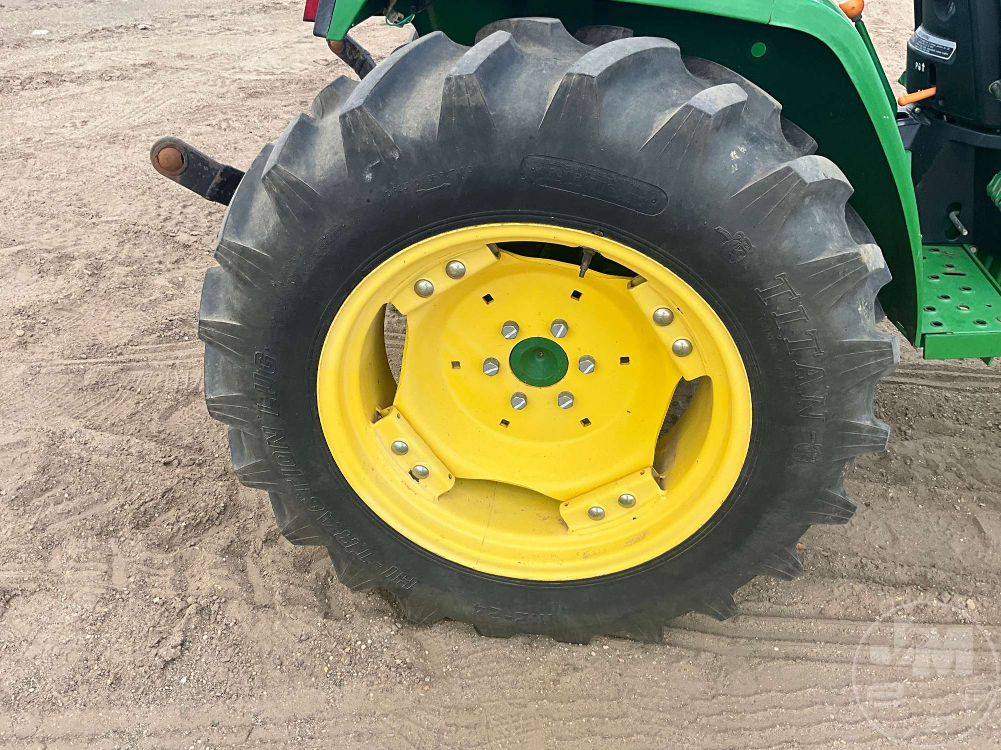 0 John Deere 3005