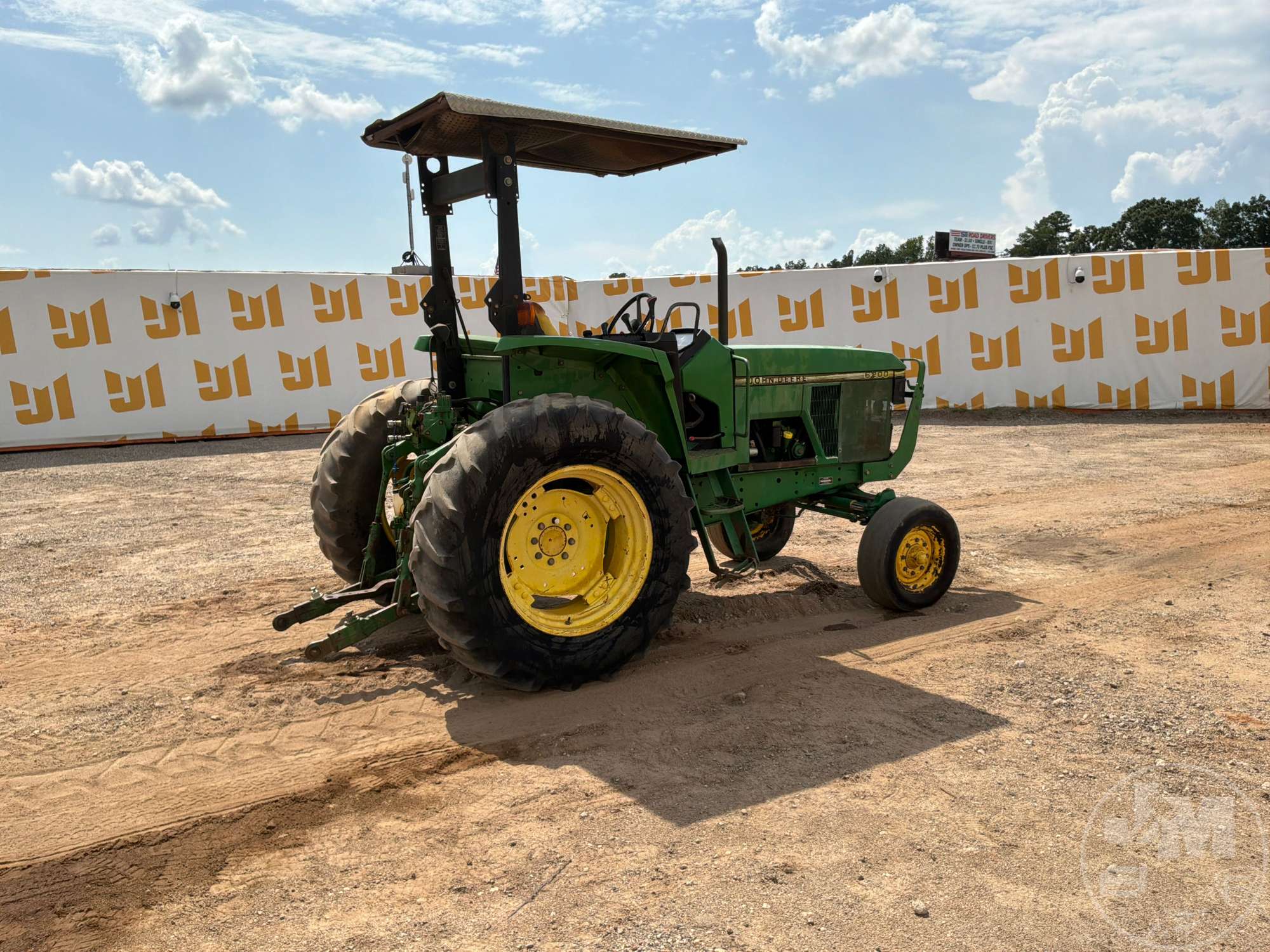 0 John Deere 6200