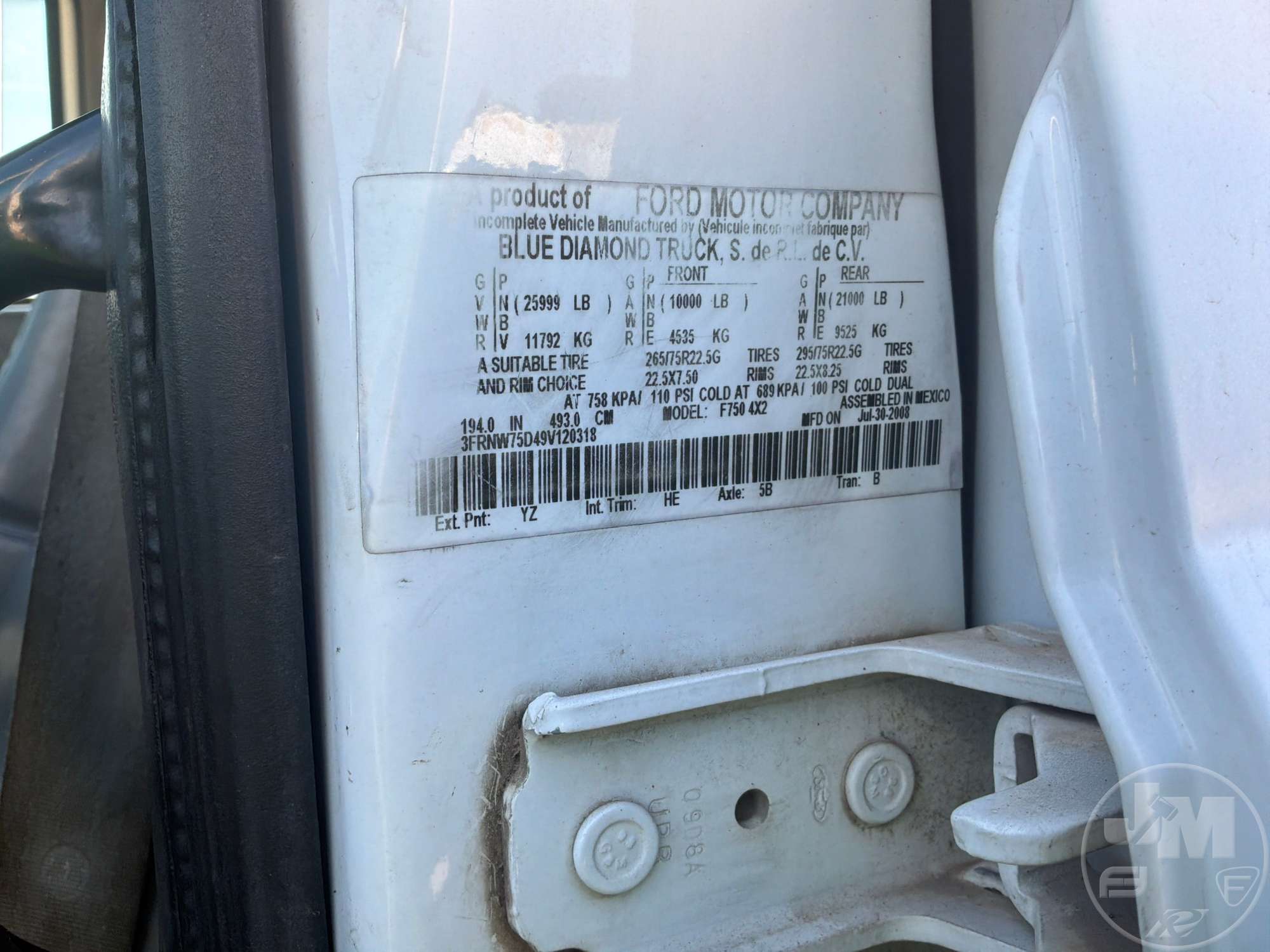 2009 Ford F-750 CREW CAB